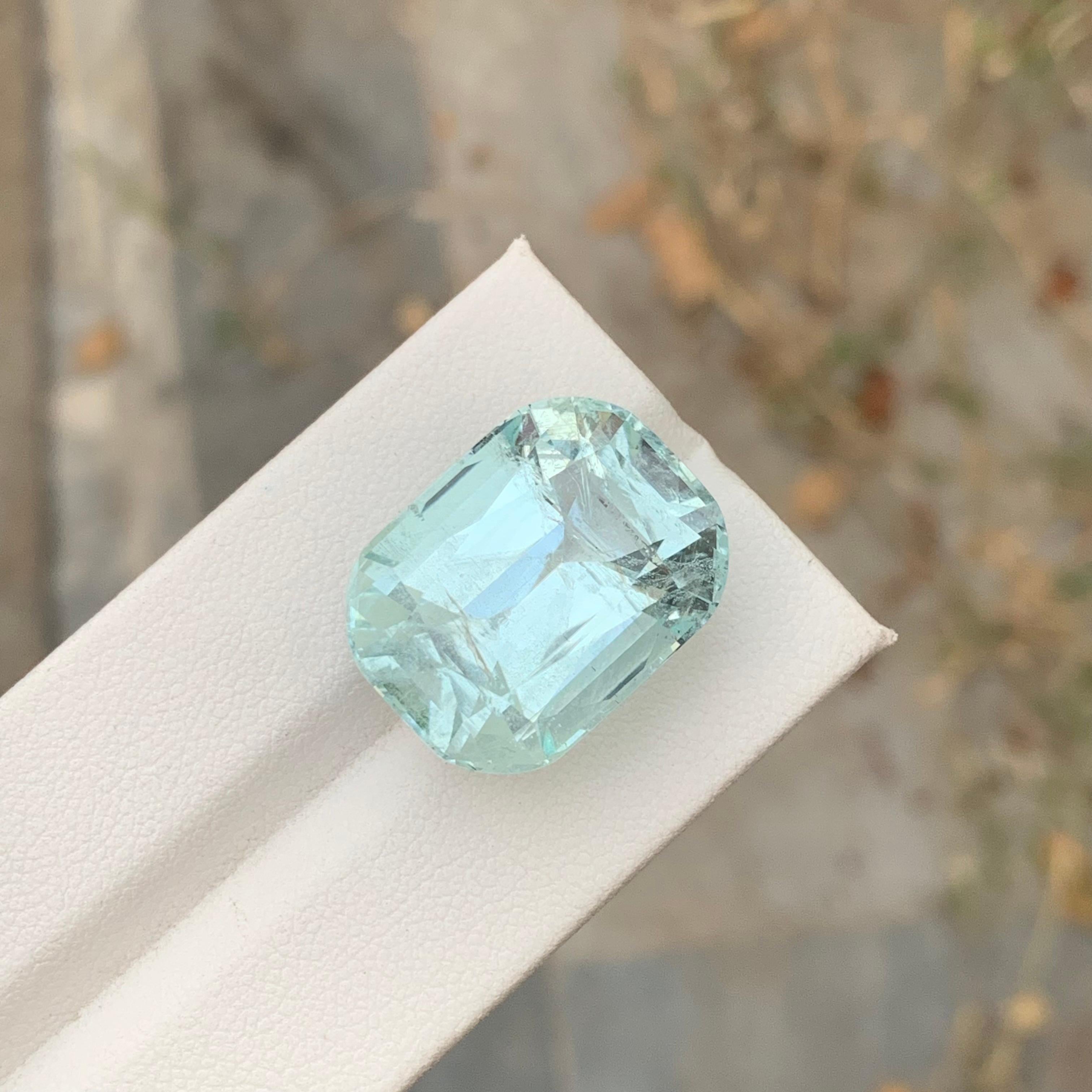 29.75 Carats Gigantic Natural Loose Aquamarine Included Gem For Necklace Jewelry For Sale 3