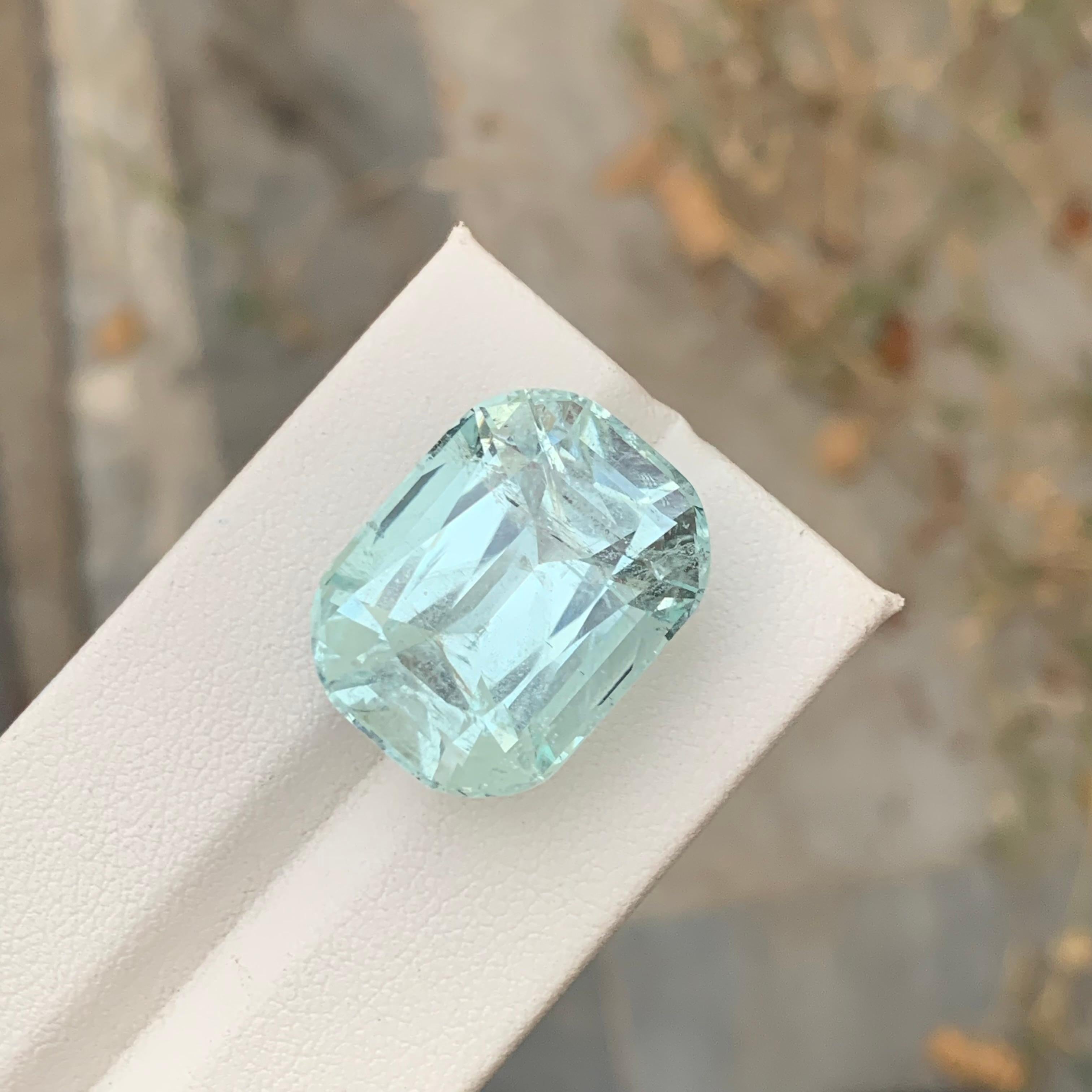 29.75 Carats Gigantic Natural Loose Aquamarine Included Gem For Necklace Jewelry For Sale 4
