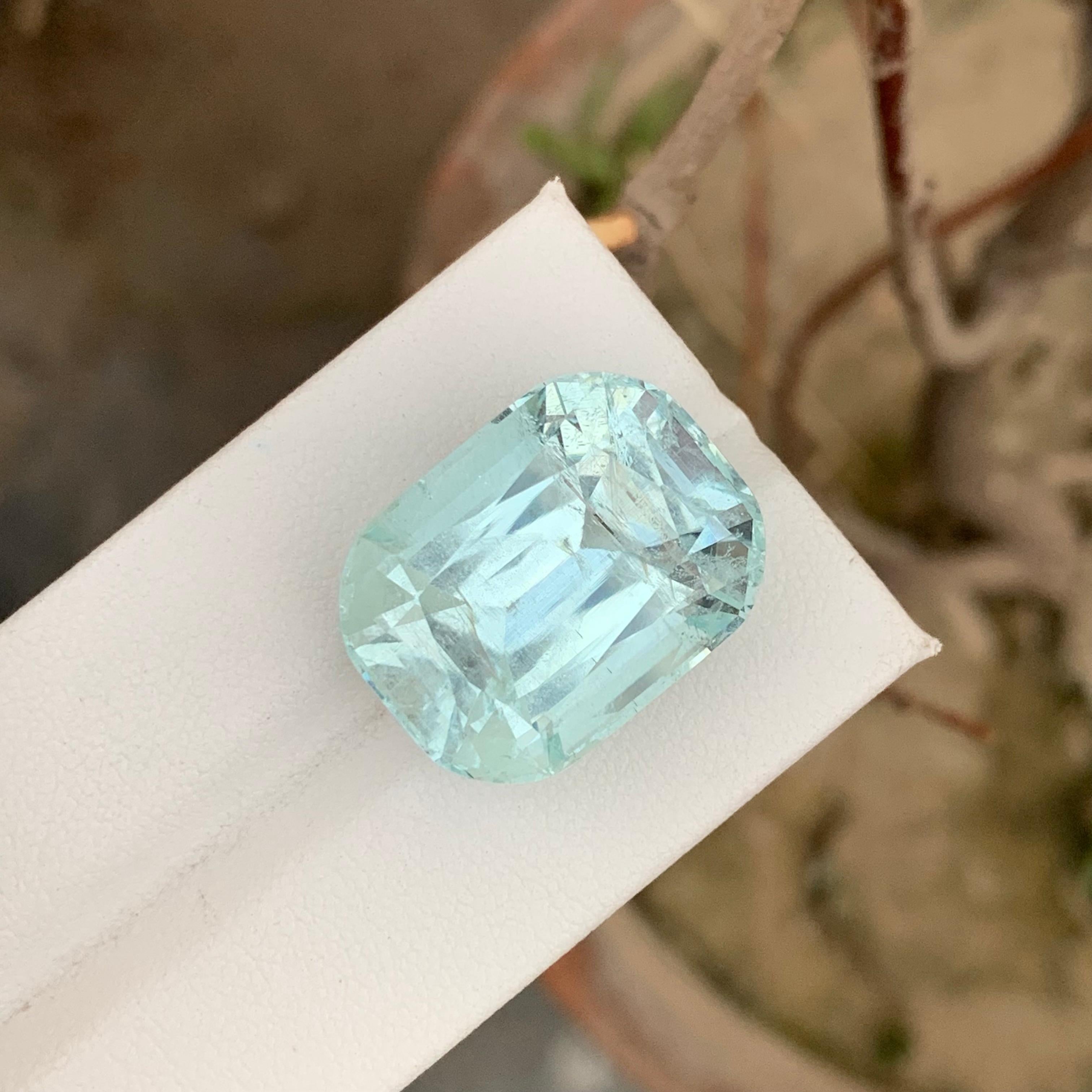29.75 Carats Gigantic Natural Loose Aquamarine Included Gem For Necklace Jewelry For Sale 5