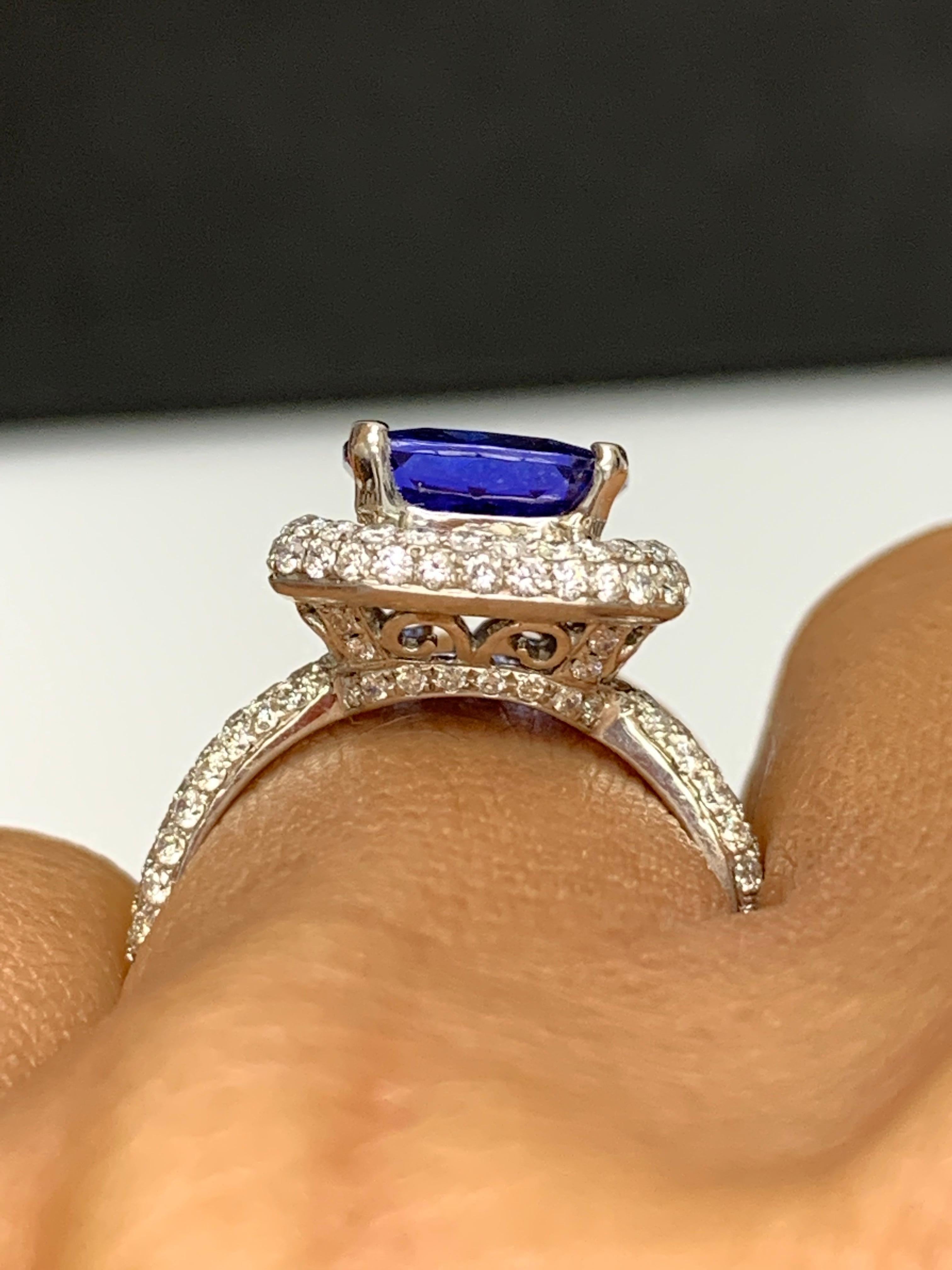 2.98 Carat Cushion Shape Tanzanite and Diamond 18K White Gold Cocktail Ring For Sale 8