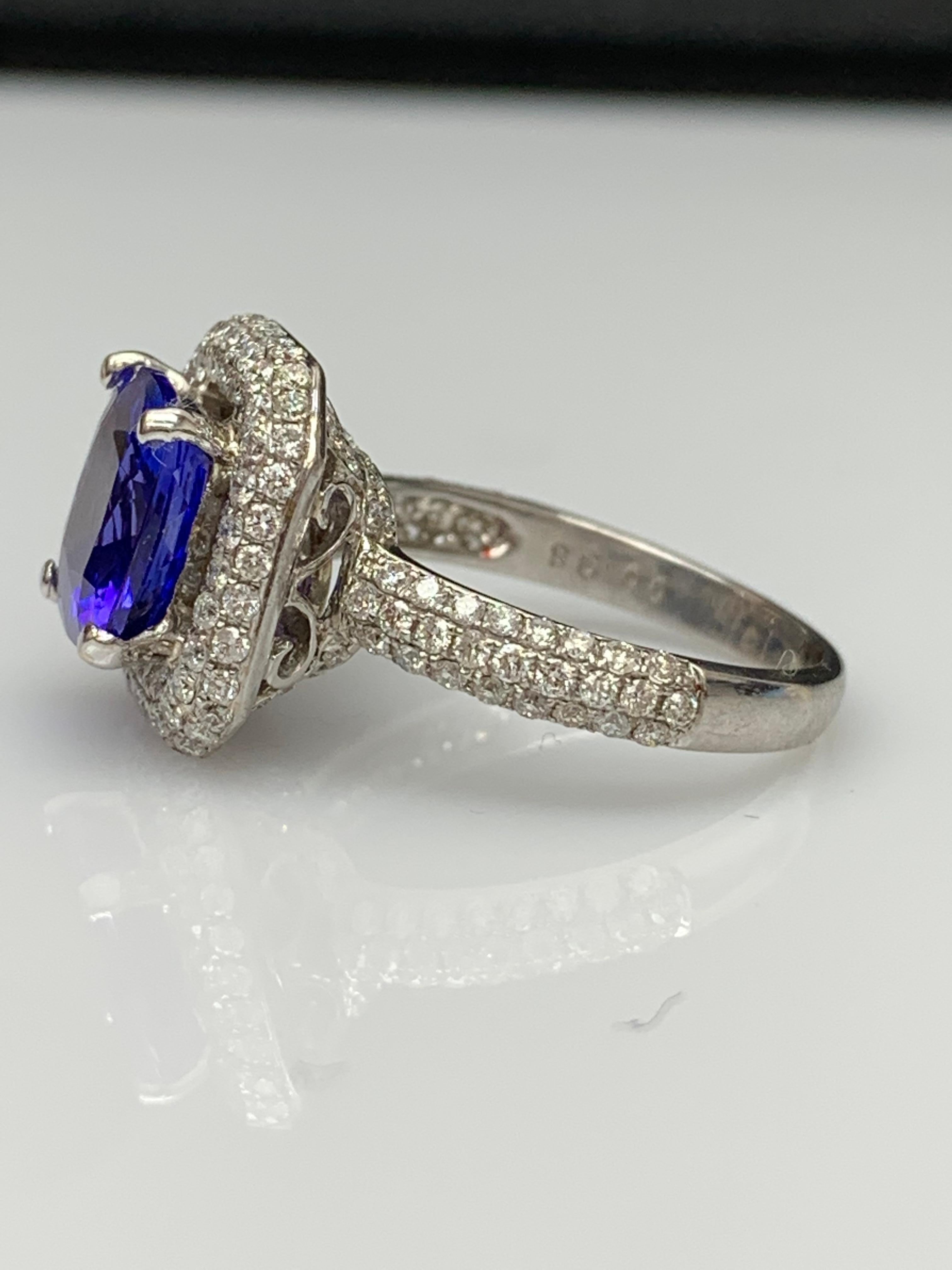 2.98 Carat Cushion Shape Tanzanite and Diamond 18K White Gold Cocktail Ring In New Condition For Sale In NEW YORK, NY