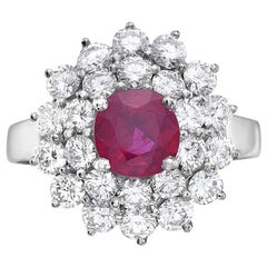 Anillo de Cóctel de Rubí y Diamantes de 2.98 Quilates