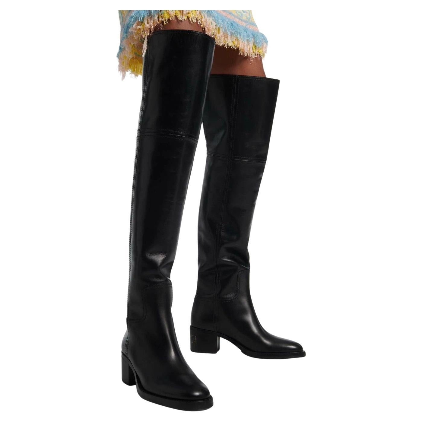 Nuevo con caja
$2985
2024
Talla: 38

Botas a la rodilla de piel Gucci
Negro
GUCCI escrito en la parte posterior de cada tacón
Dedos redondos
Tacones en bloque

Tacones: 2,25
