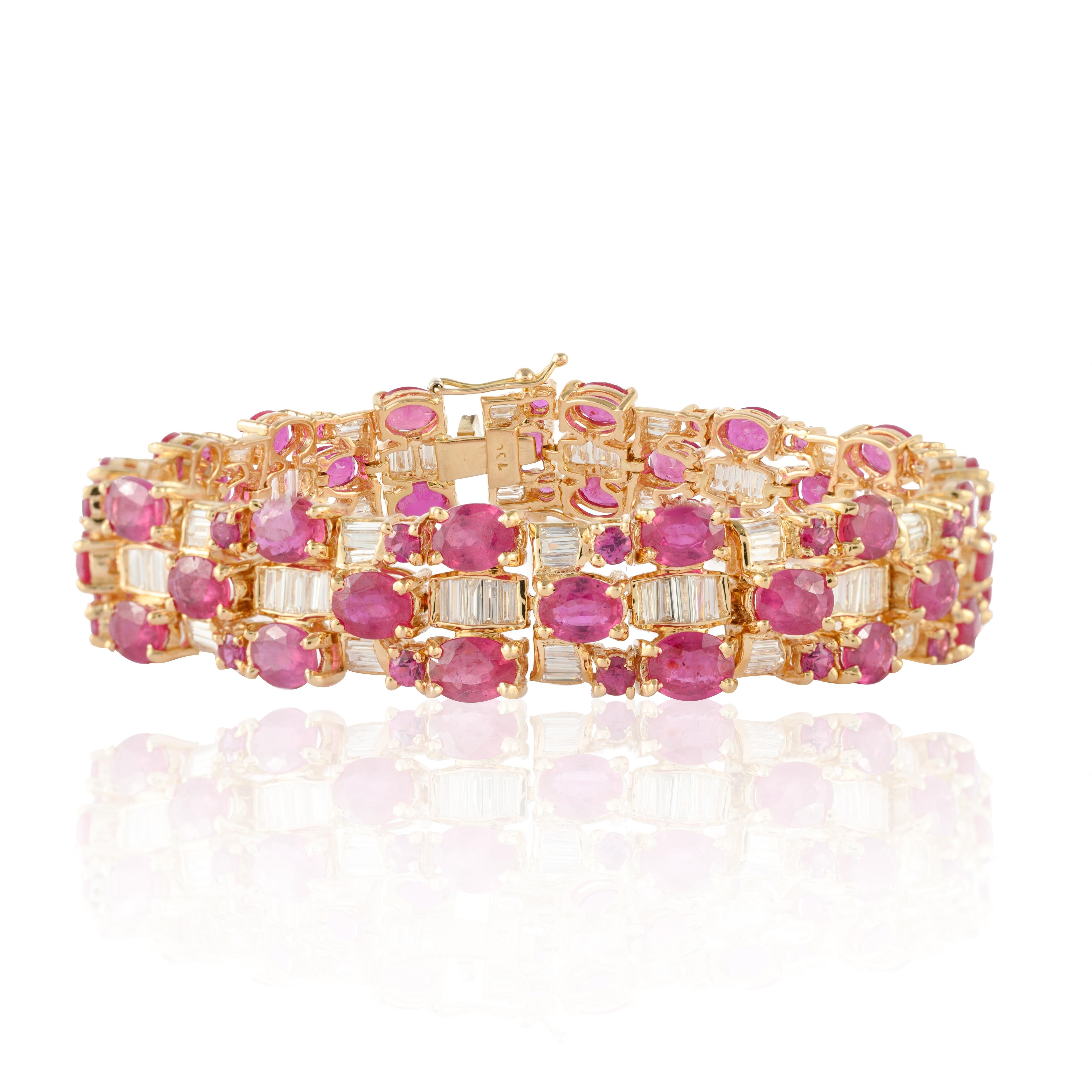 Women's 29.88 Carat Natural Ruby Art Deco Diamond Bracelet in 18k Solid Yellow Gold For Sale