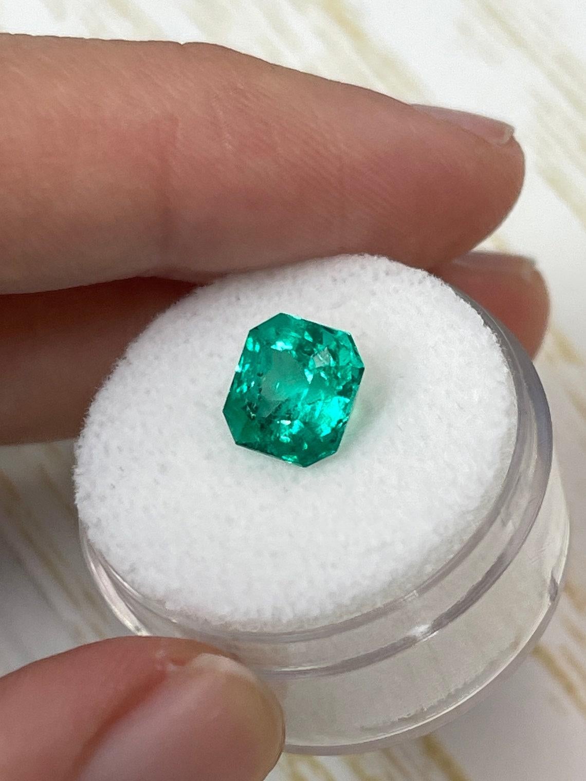 Women's or Men's 2.98ct Glowing Vivid Green Colombian Emerald Asscher Cut Genuine May Birthstone For Sale