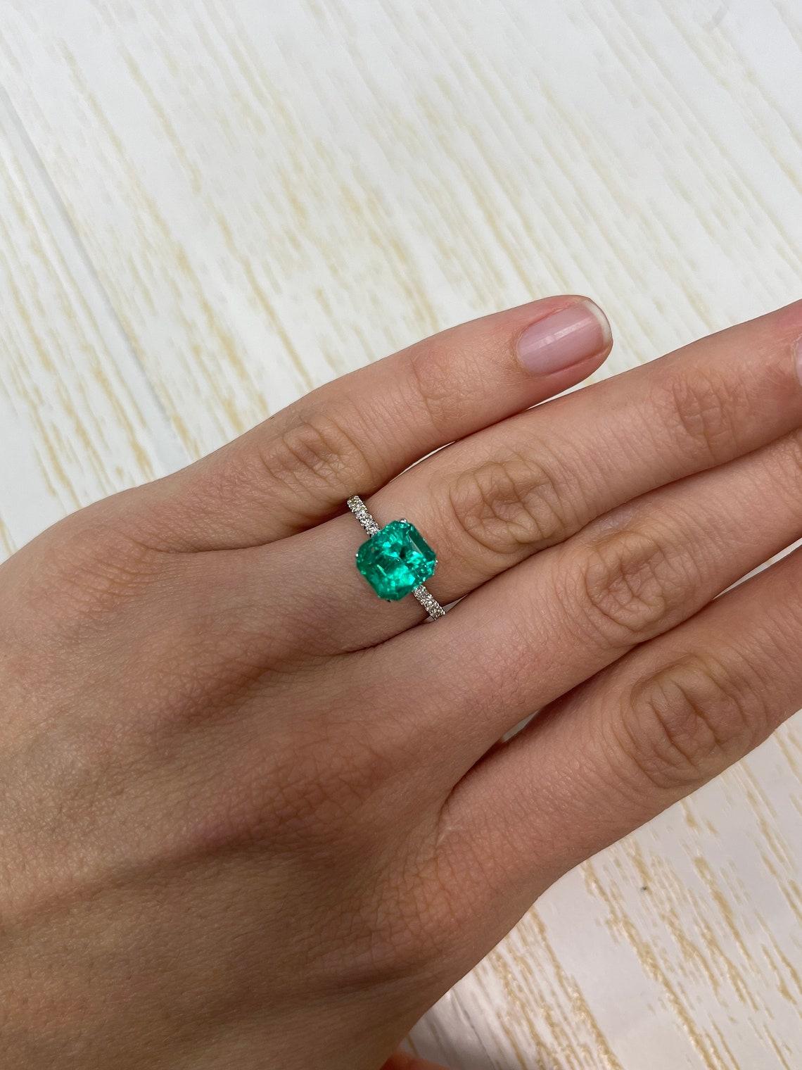 2.98ct Glowing Vivid Green Colombian Emerald Asscher Cut Genuine May Birthstone For Sale 2
