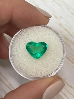 2.99 Carat Heart-Cut Colombian Emerald Vivacious Green Loose Natural Gemstone