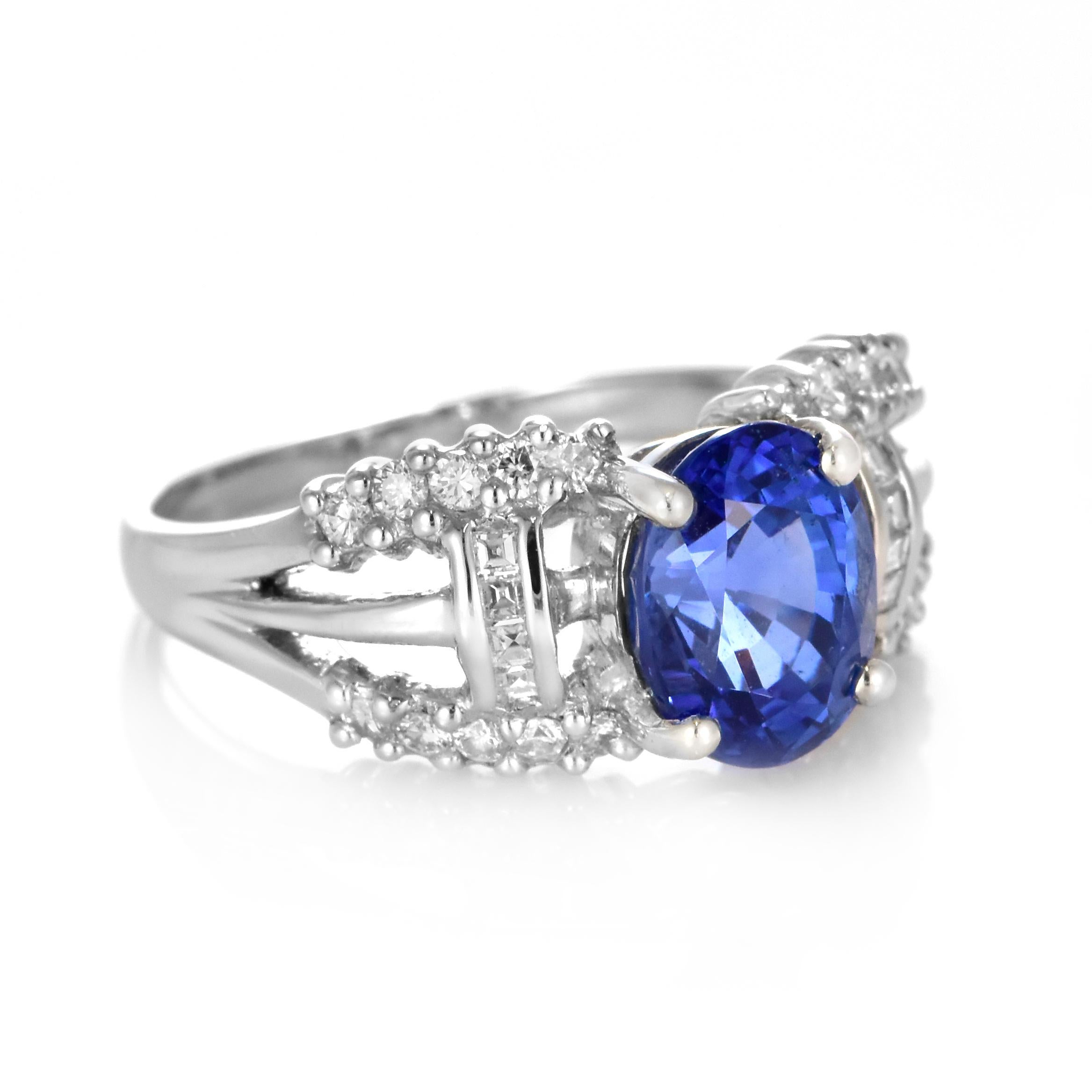 Bague en platine avec saphir bleu naturel de 2,99 carats et diamant en vente 6