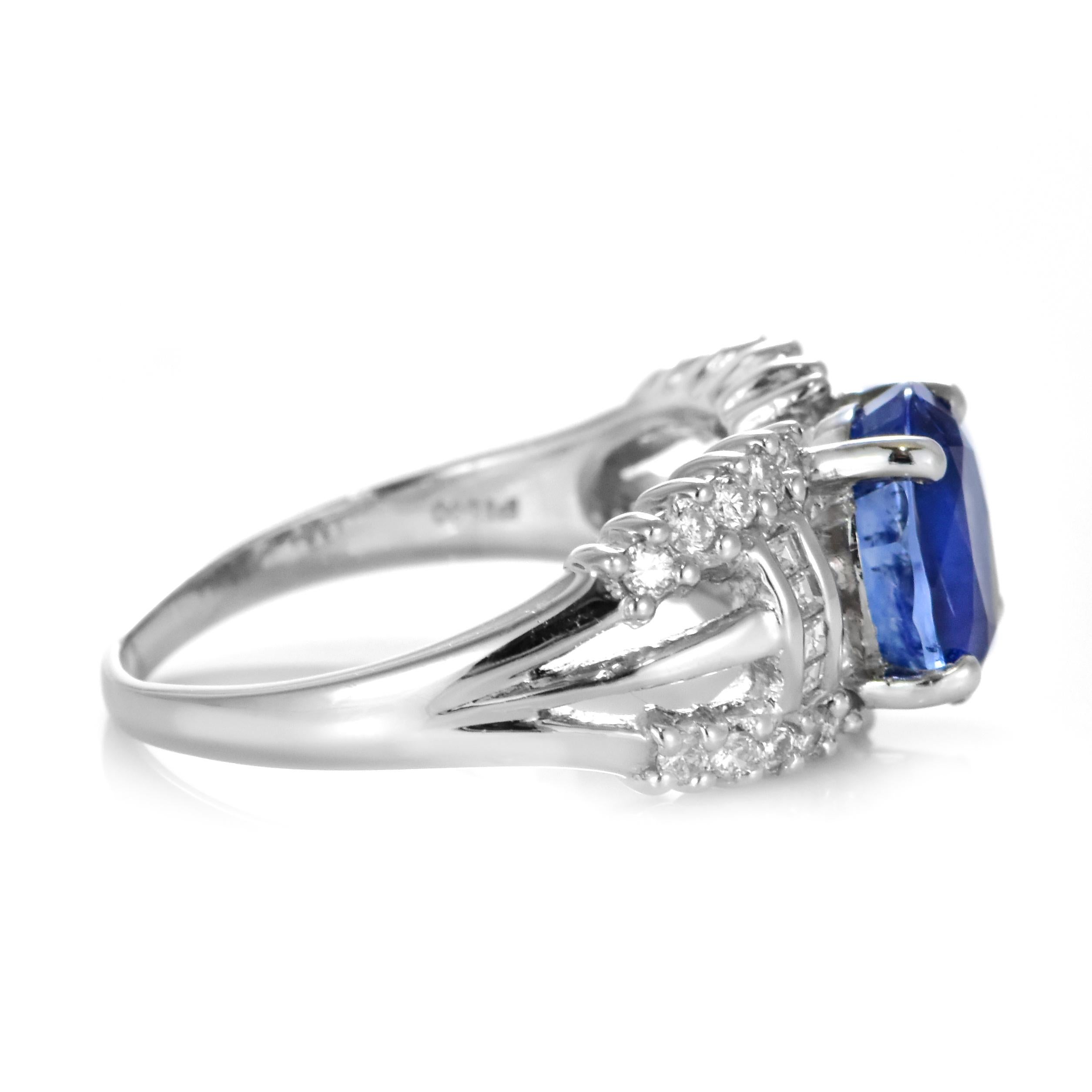 Bague en platine avec saphir bleu naturel de 2,99 carats et diamant Neuf - En vente à Tokyo, JP