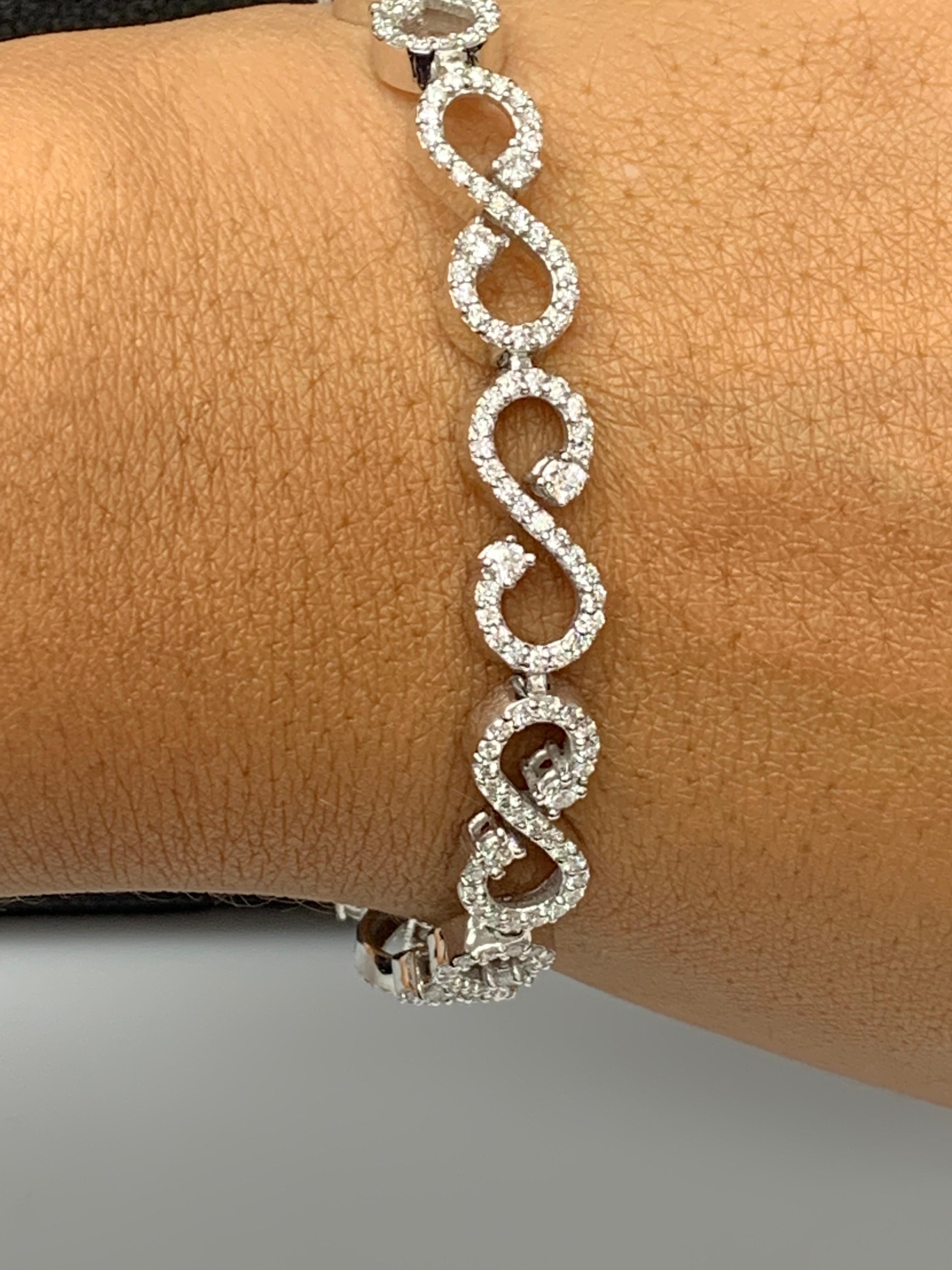 Bracelet en or blanc 14 carats avec diamants ajourés de 2,99 carats Neuf - En vente à NEW YORK, NY