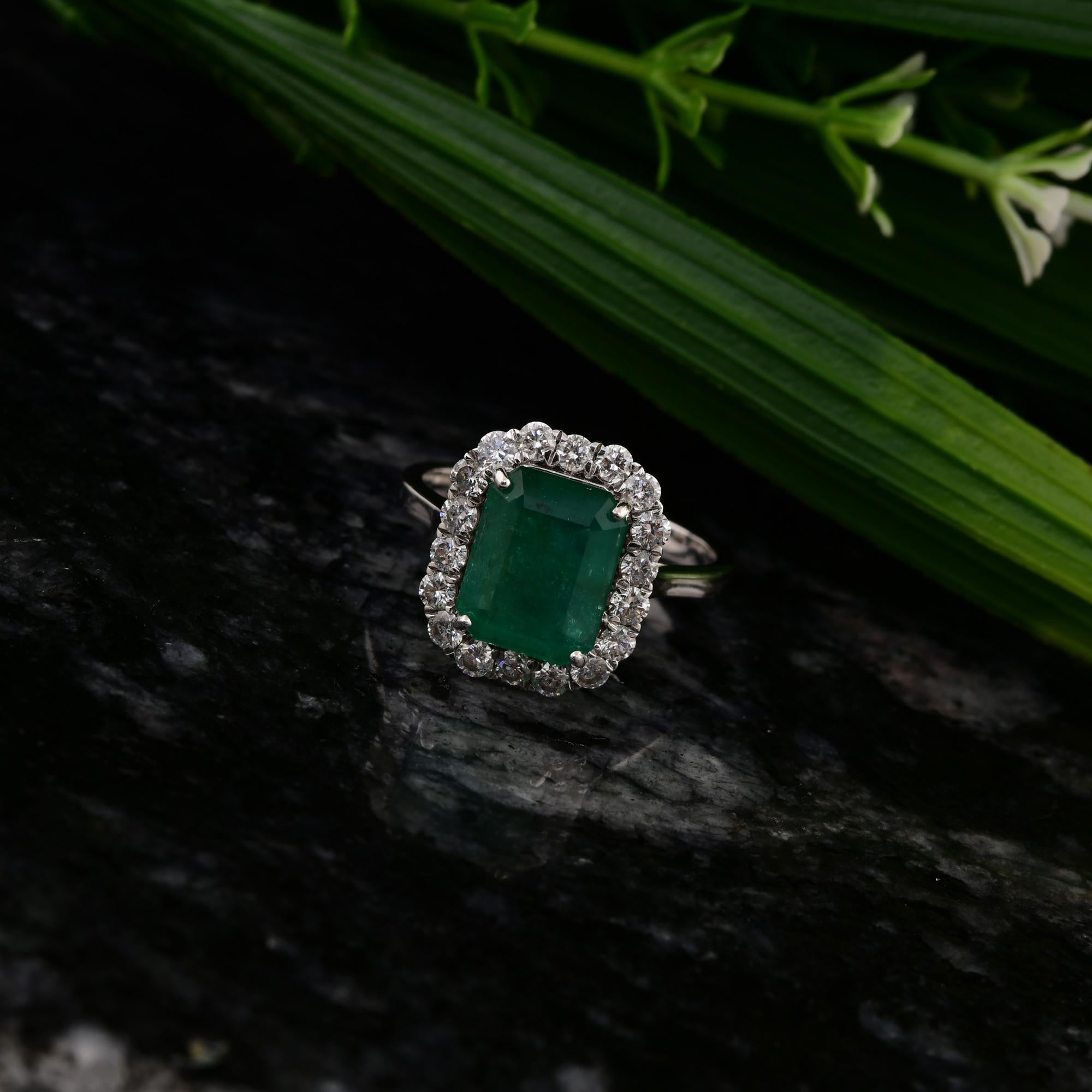 2,99 Karat sambischer Smaragd Cocktail-Ring 0,77 Karat SI/H Diamant 14k Weißgold (Moderne) im Angebot