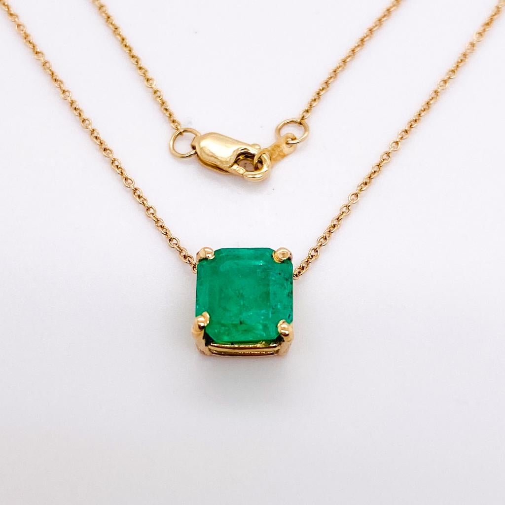 Square Cut 2.99 Carats Emerald Solitaire Stationary Necklace in 14K Gold 18 Inch Stackable For Sale