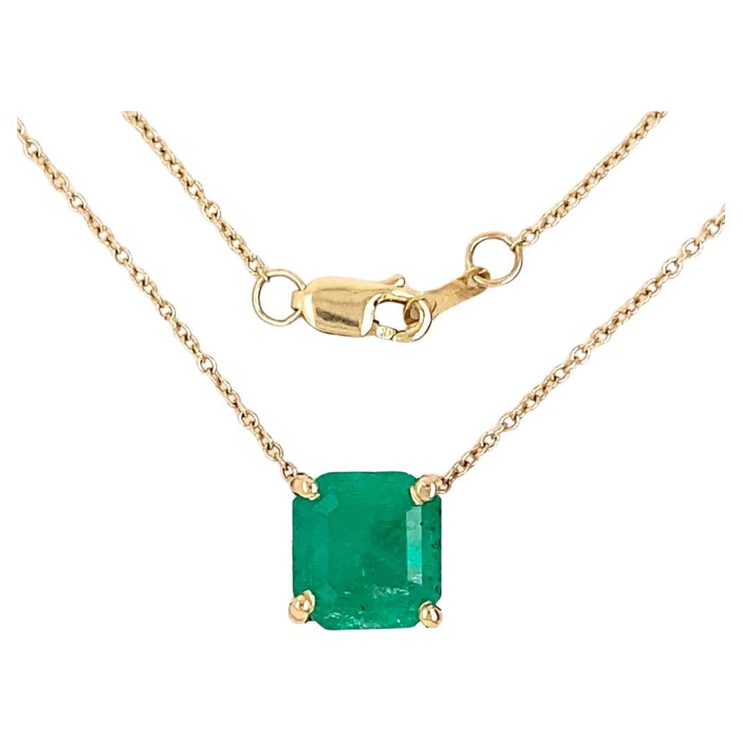 2.99 Carats Emerald Solitaire Stationary Necklace in 14K Gold 18 Inch Stackable For Sale
