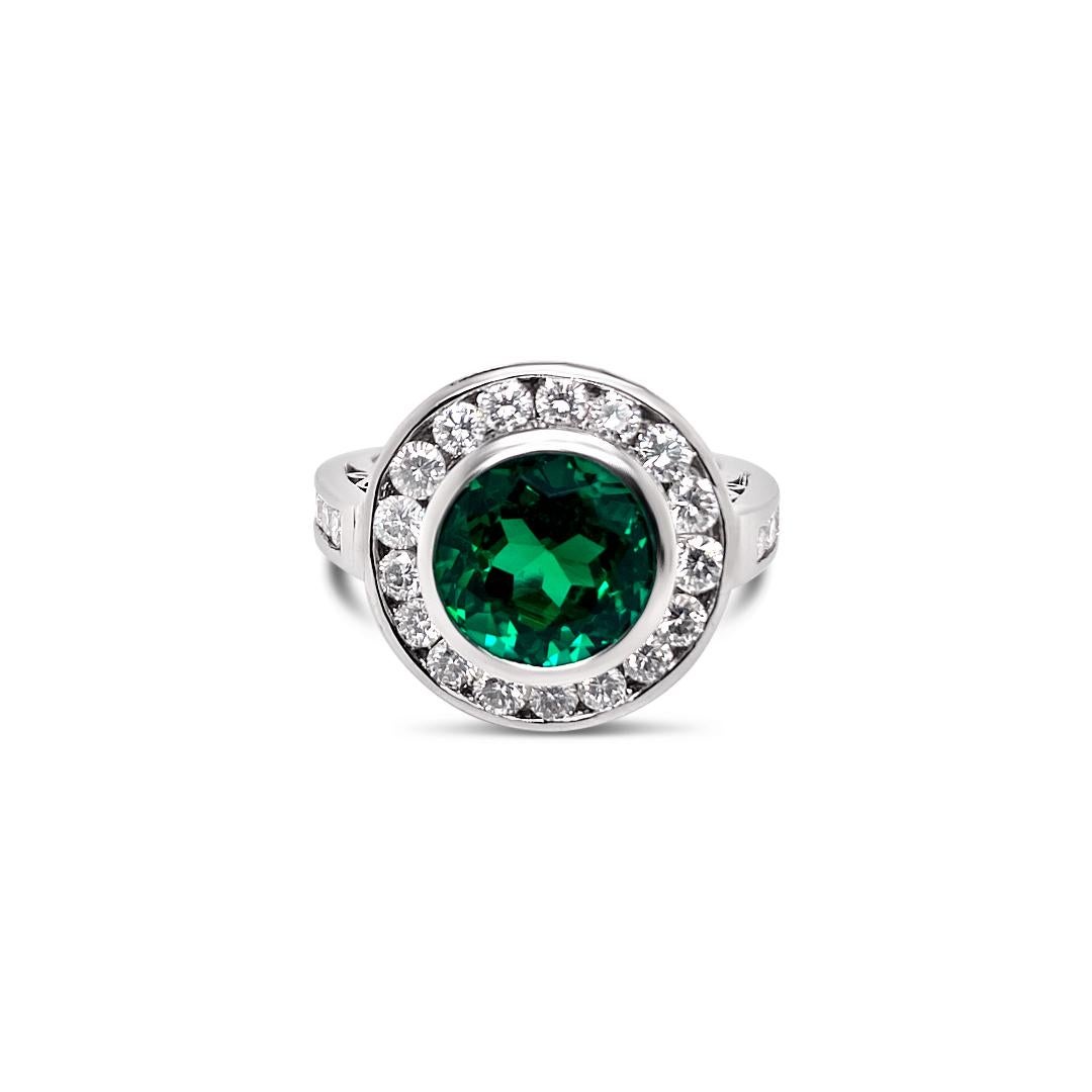 Women's 2.99 Carat Vivid Green Emerald and Diamond Ring in Platinum For Sale