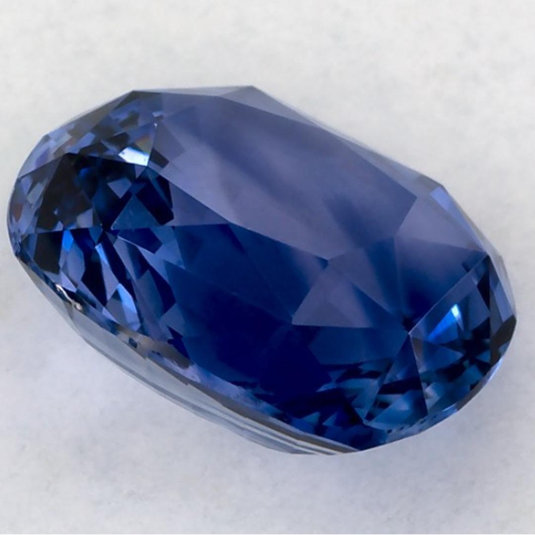 2.99 Karat Blauer Saphir Cushion Loser Edelstein im Angebot 1