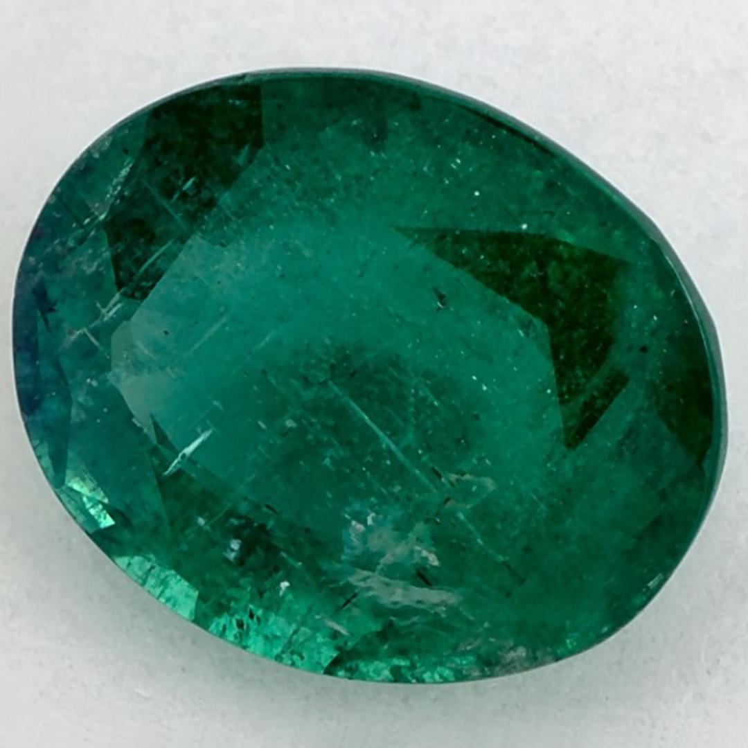 Gema suelta ovalada esmeralda de 2.99 qt Corte oval en venta