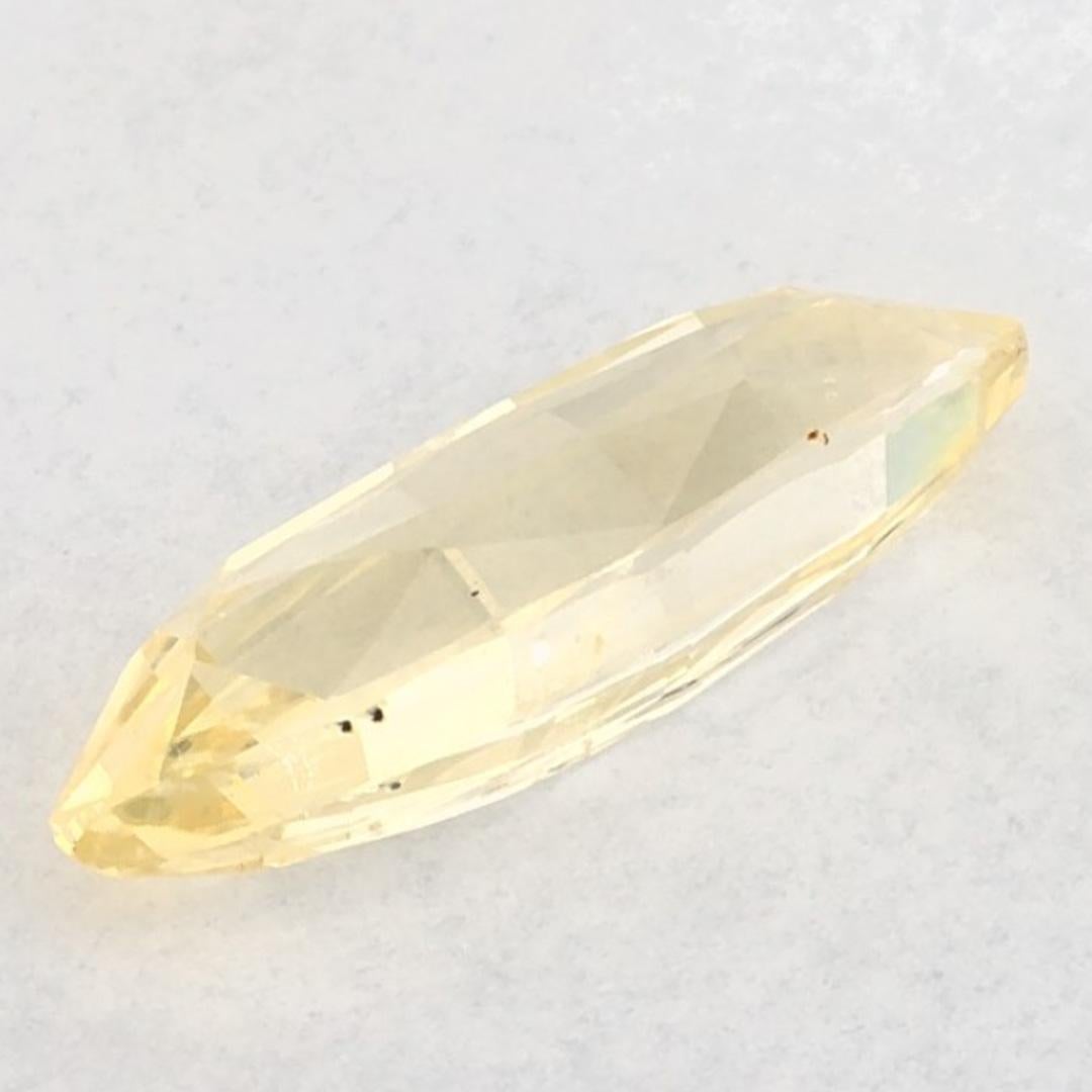 2.99 Ct Yellow Sapphire Marquise Loose Gemstone For Sale 3