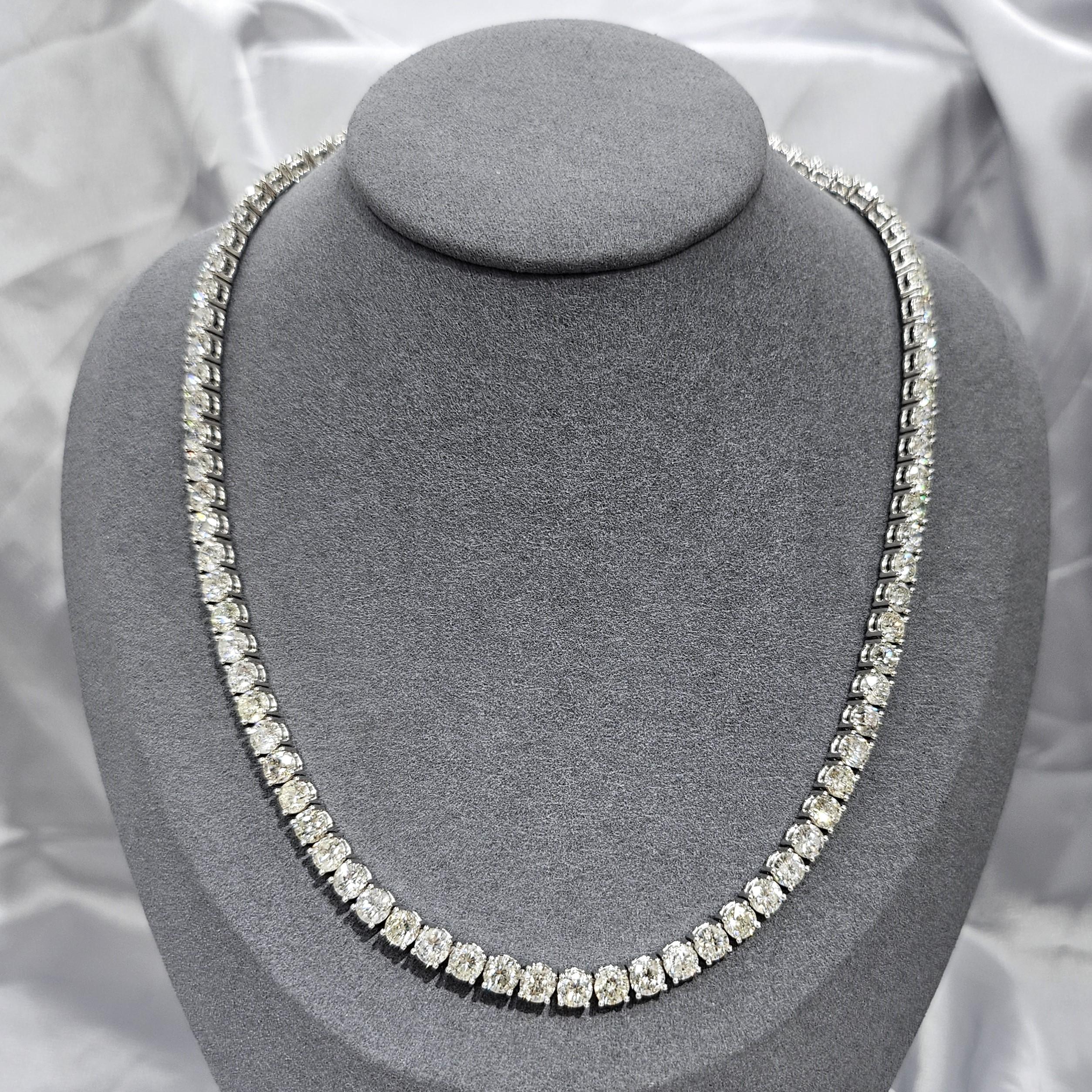 29.96 Carat Round Diamond Tennis Necklace in 18K White Gold For Sale 3
