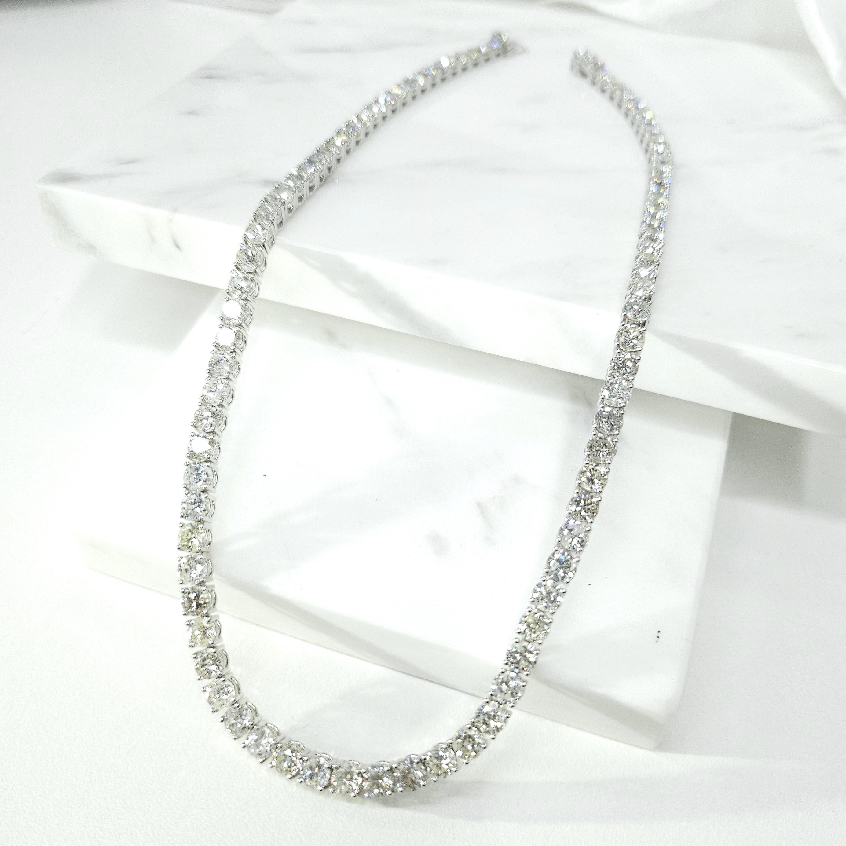 Modern 29.96 Carat Round Diamond Tennis Necklace in 18K White Gold For Sale