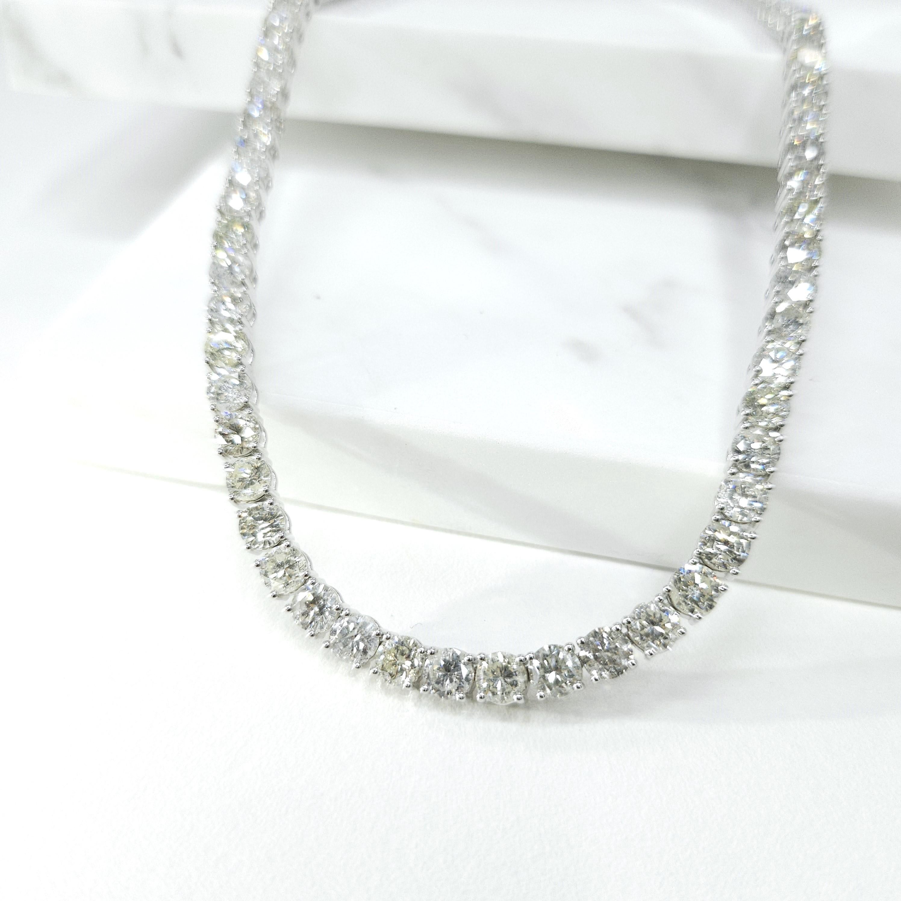 29.96 Carat Round Diamond Tennis Necklace in 18K White Gold For Sale 2
