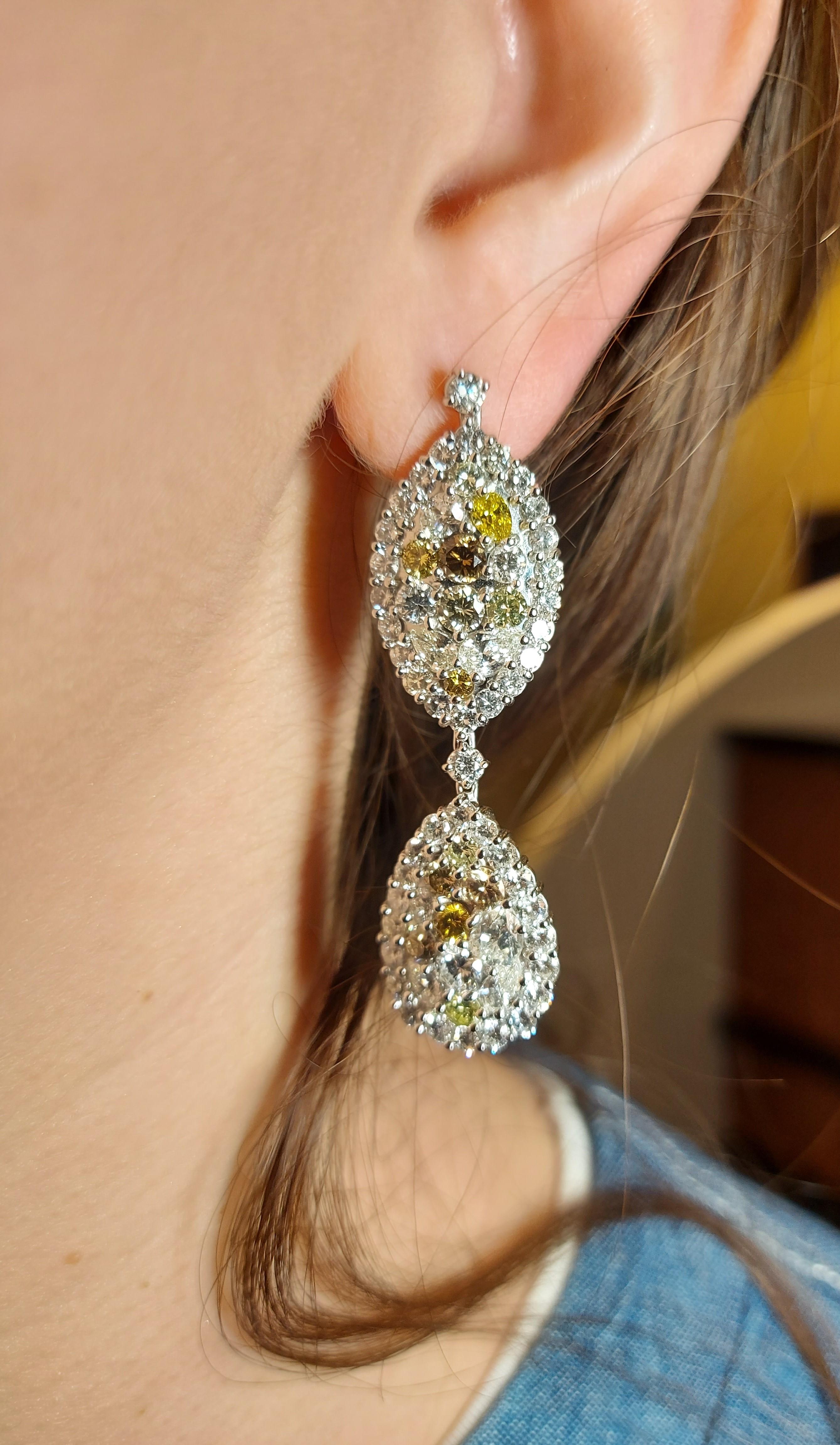 18kt White Gold Earrings 29.99 Carat Diamond, Set Cocktail Ring For Sale 6