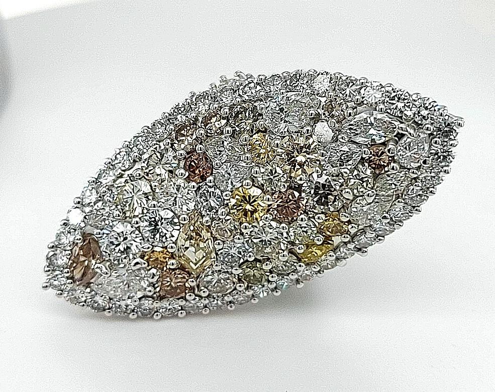 18kt Weißgold Ohrringe 29,99 Karat Diamant, besetzter Cocktail-Ring im Angebot 1