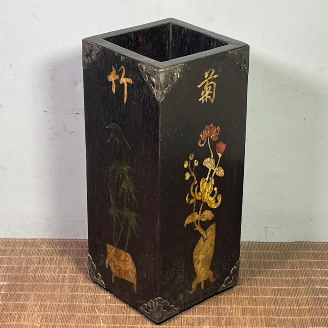 29cm Vintage Asian Wooden Square Brush Pot with Pearl Shell Inlay Carving For Sale 6
