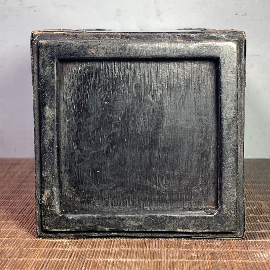 29cm Vintage Asian Wooden Square Brush Pot with Pearl Shell Inlay Carving For Sale 4
