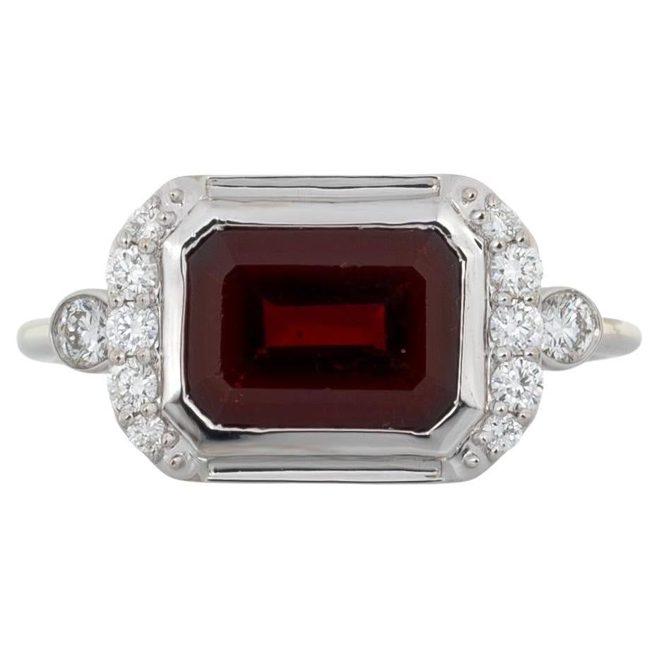 2.9Ct Garnet Ring with Natural Diamonds Accents: Solid 14K Gold, 9x7mm