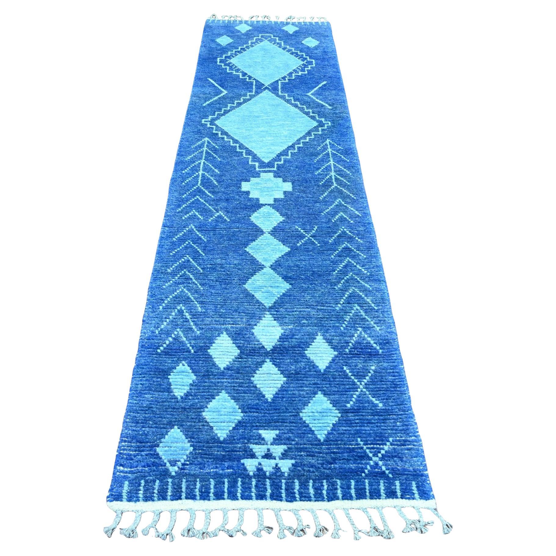 2'9"x10'7" Blue Moroccan Weave Geometric Pattern Hand Knotted Wool Runner Rug For Sale