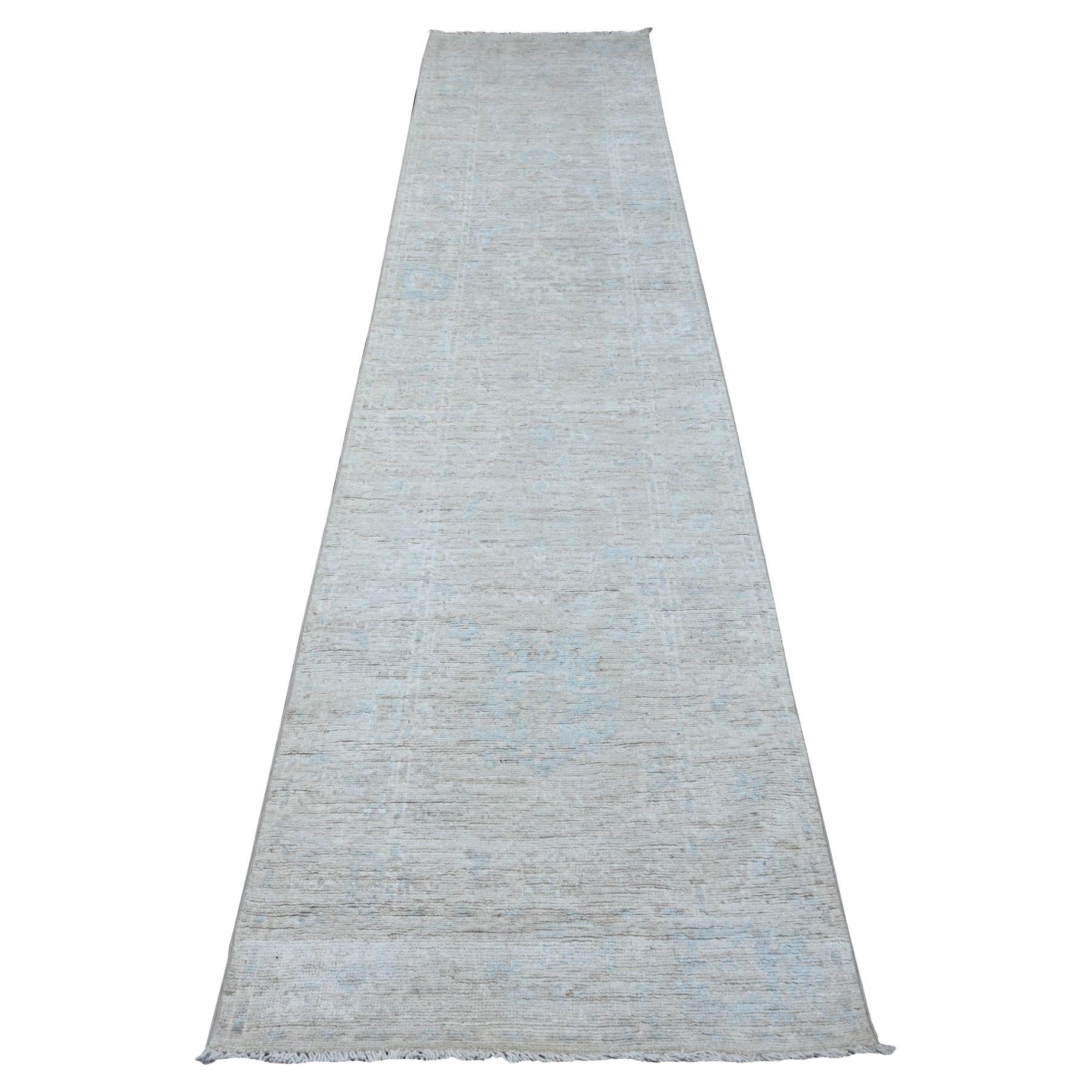 2'9 "x12'1" Tapis d'Orient Goose Gray Wool Weft Afghan Angora Oushak Runner en vente
