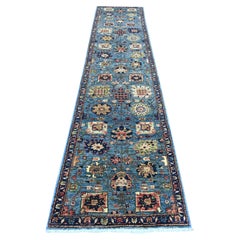 Tappeto da corridoio in lana annodato a mano, 2'9"x13', con motivo zoroastriano del Nord-Ovest blu su tutta la superficie