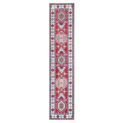 2'9"x13'1" Roter Kazak-Läufer aus Wolle mit Stammesmedaillons-Design, handgeknüpft