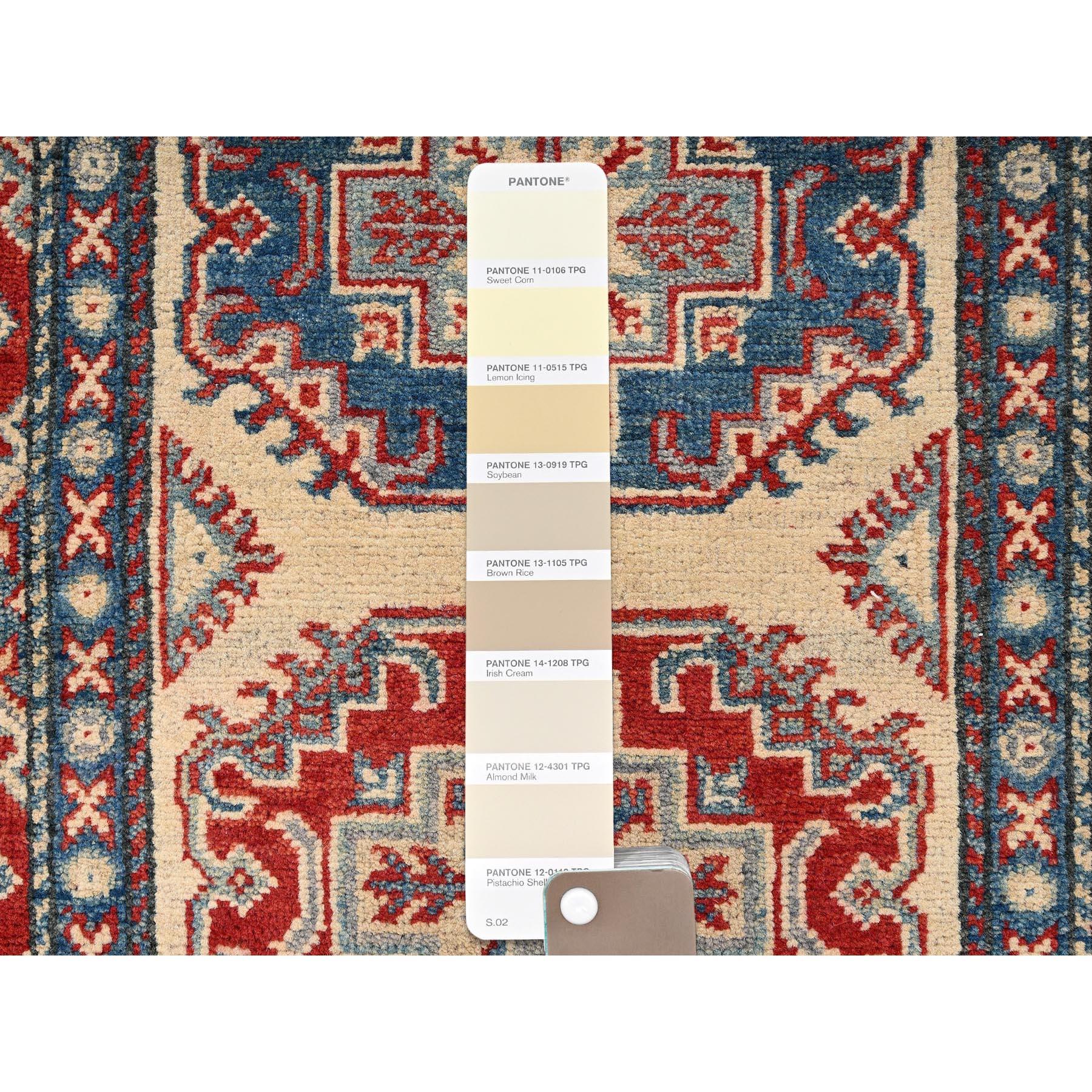 Noué à la main 2'9