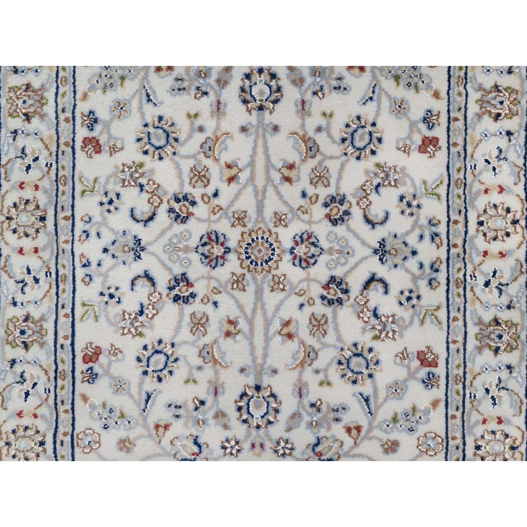 Noué à la main 2'9 