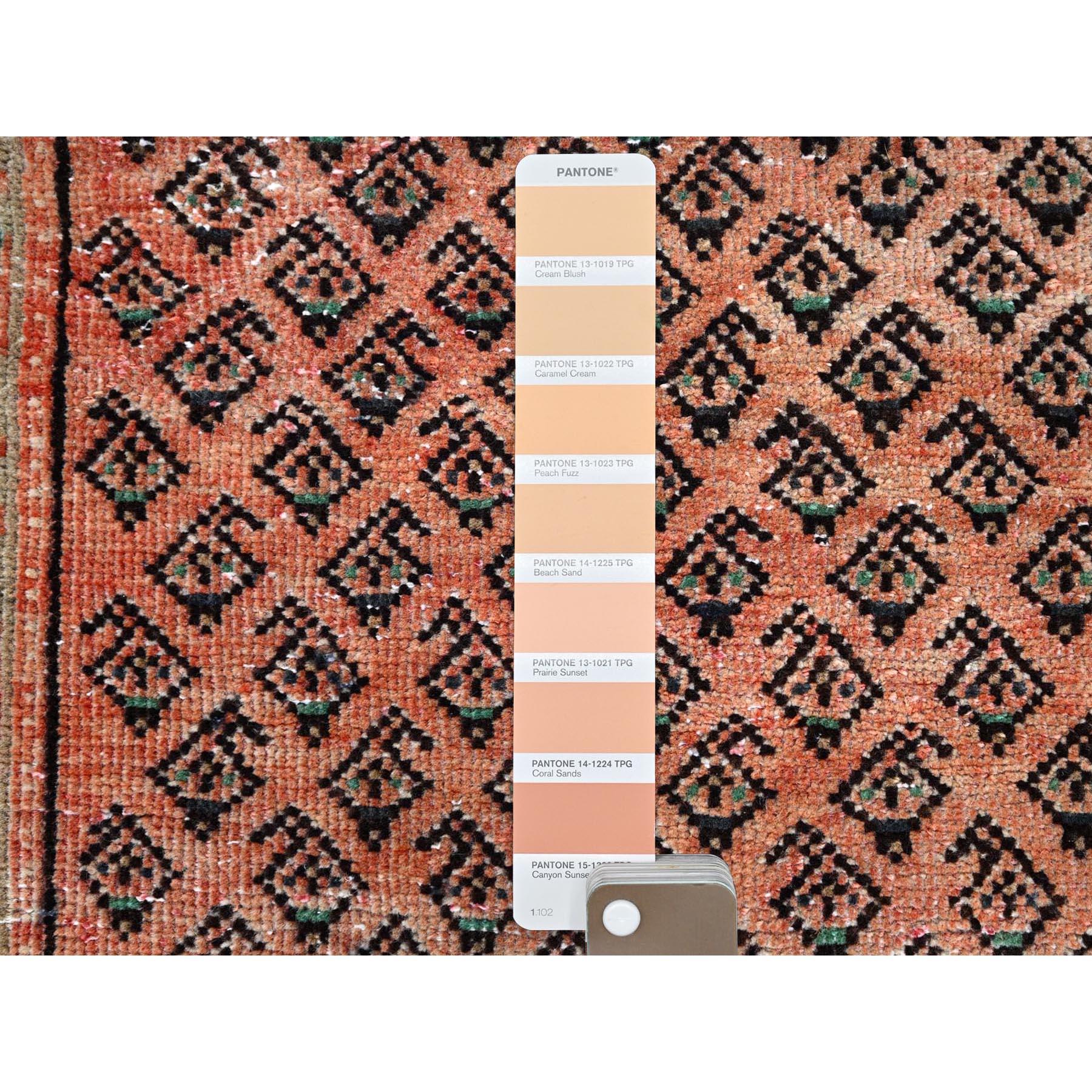 Hand-Knotted 2'9