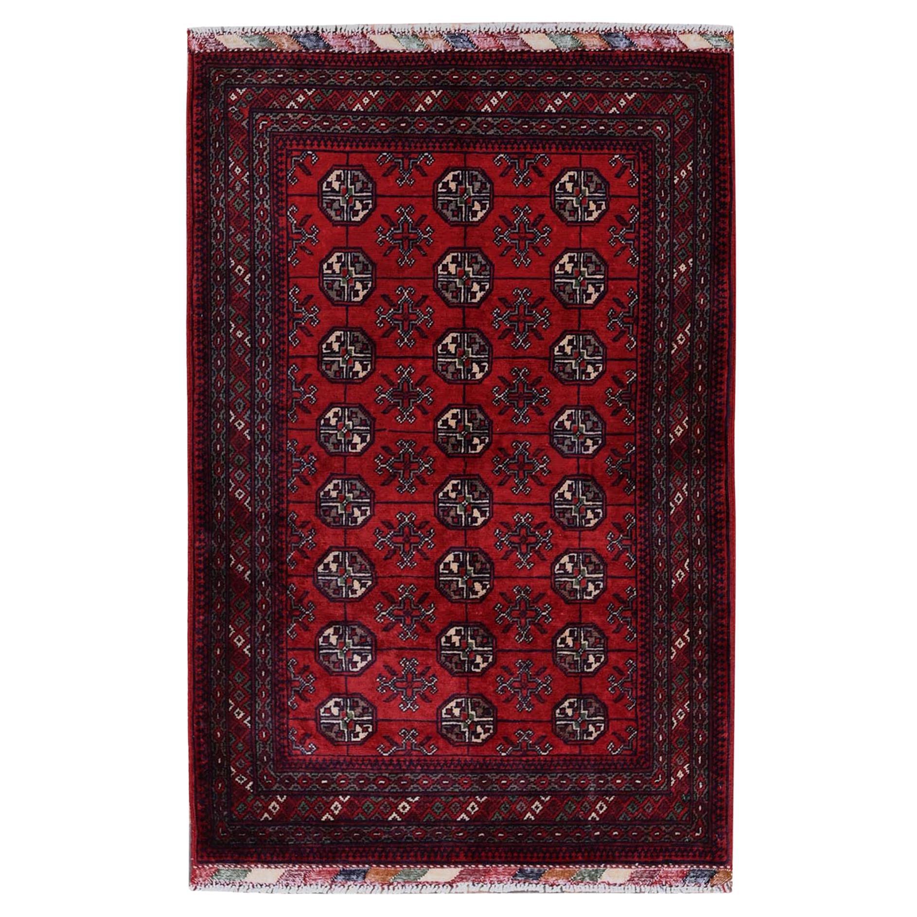 2
9 "x4
1" Red Princess Bokara with Medallions Design Hand Knotted Soft Wool Rug (tapis de laine douce noué à la main)
