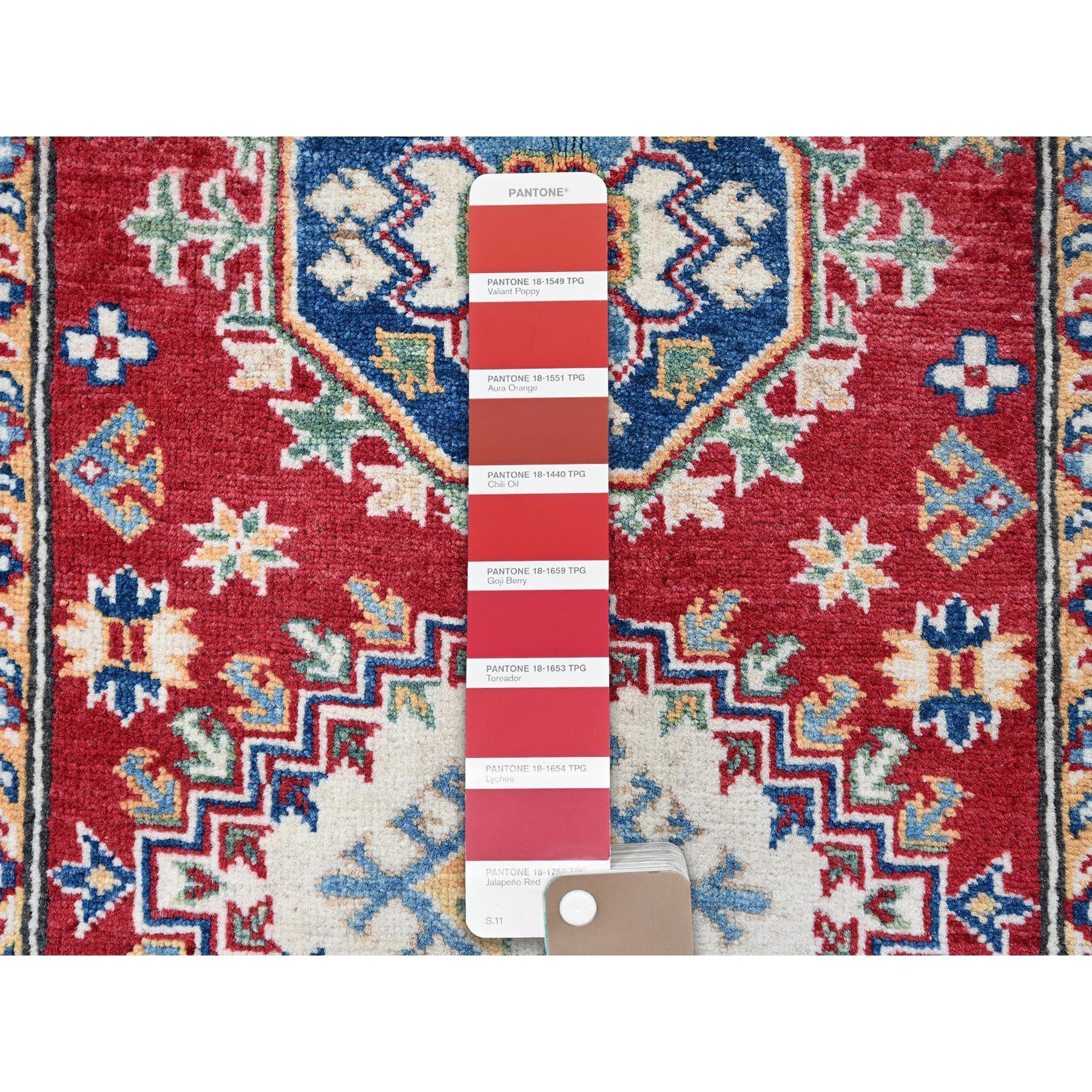 Afghano Tappeto Runner in lana annodato a mano con disegno geometrico Kazak rosso 2'9 