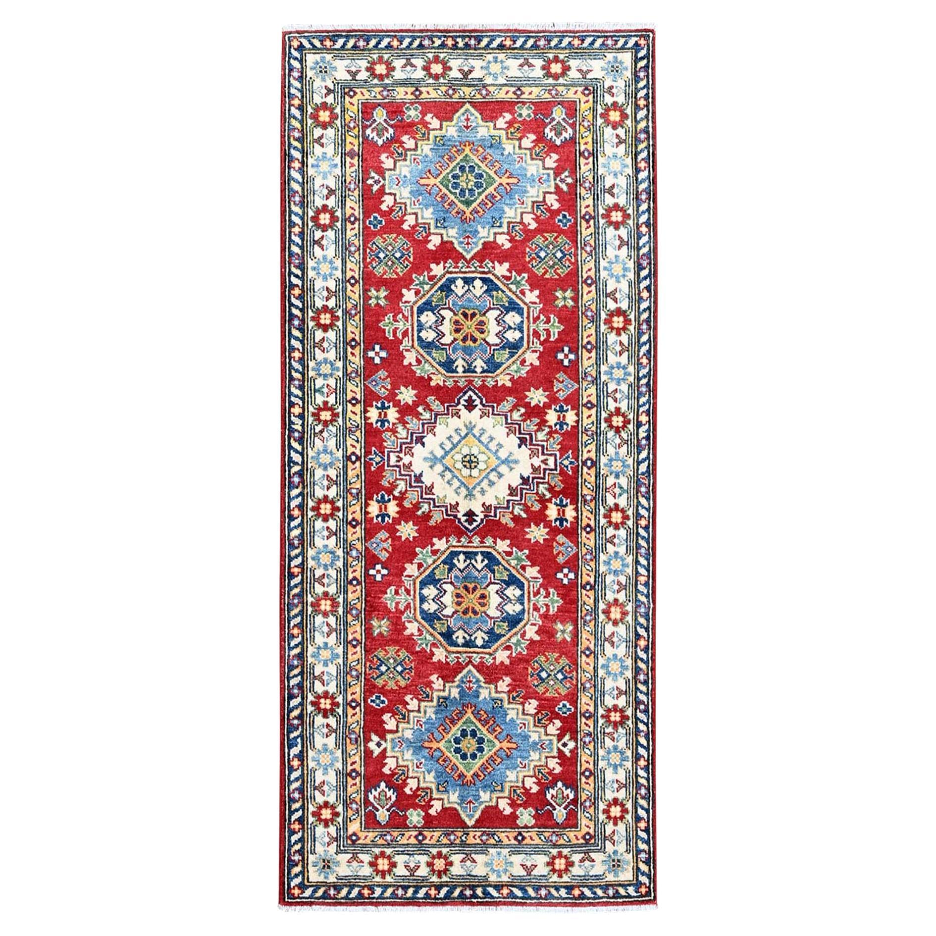 Tappeto Runner in lana annodato a mano con disegno geometrico Kazak rosso 2'9 "x6'4"