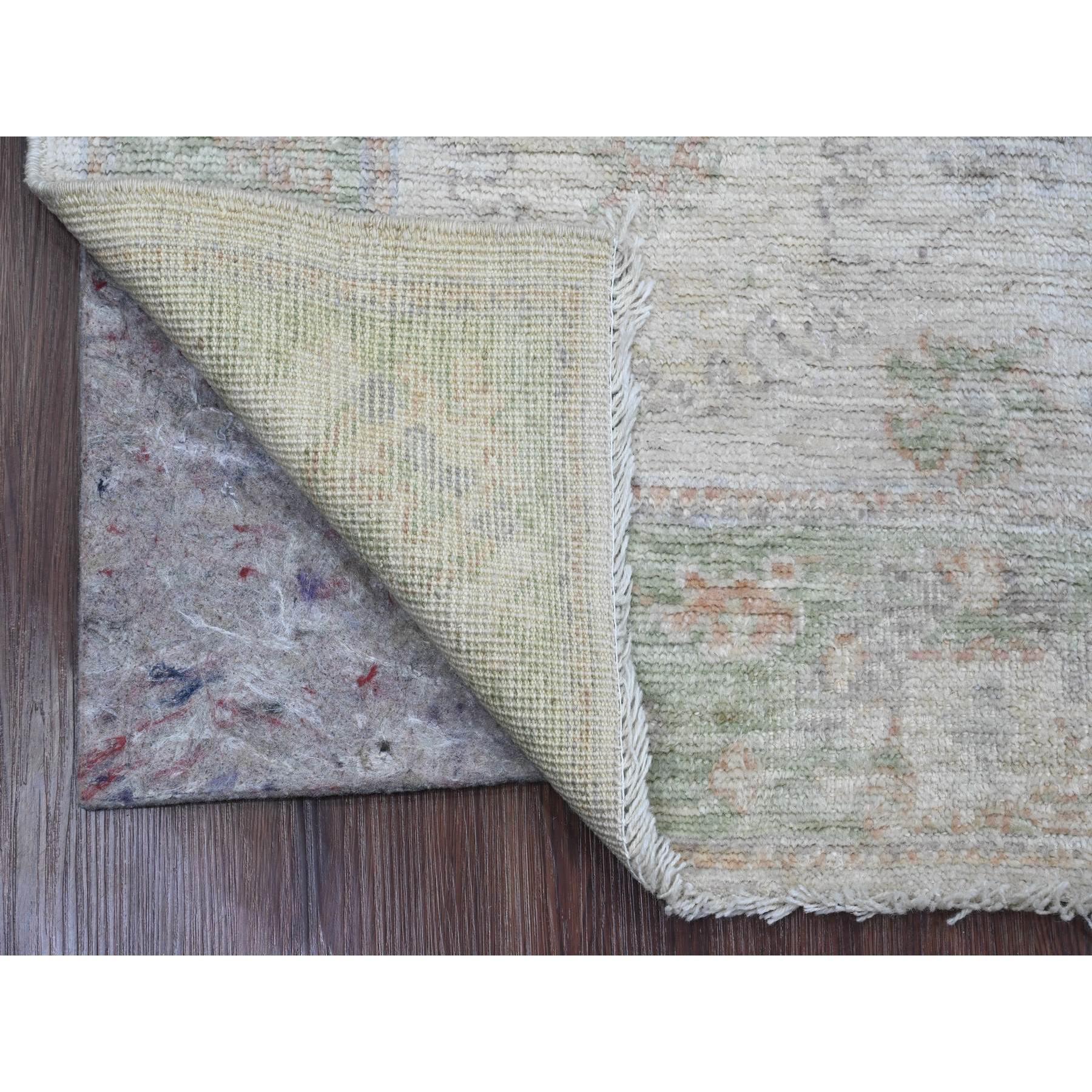 Lace White, anudada a mano, angora afgana Oushak con dibujo de hojas, tintes vegetales, 100% lana, alfombra de calle, alfombra oriental
Materiales primarios: Lana
Látex: Sin pelo 
altura: 0,25 Pulgadas
Estilo: Transicional
Color principal: