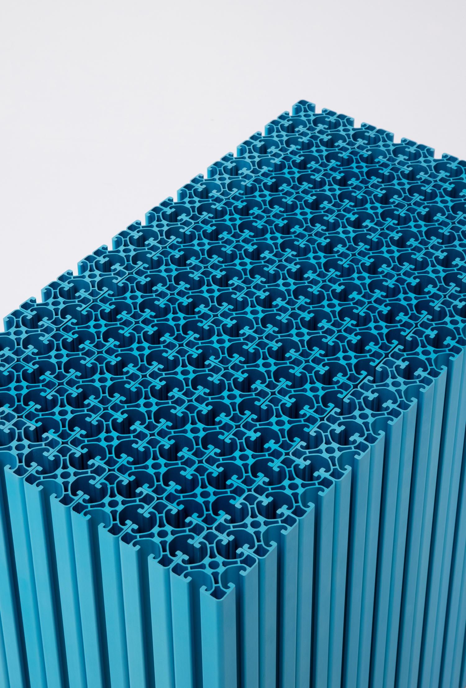 Spanish 2Blue Cyan Anodized Aluminum Side Table / Plinth by Antoni Pallejà For Sale