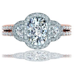 2Carats Cushion Diamond Engagement Ring