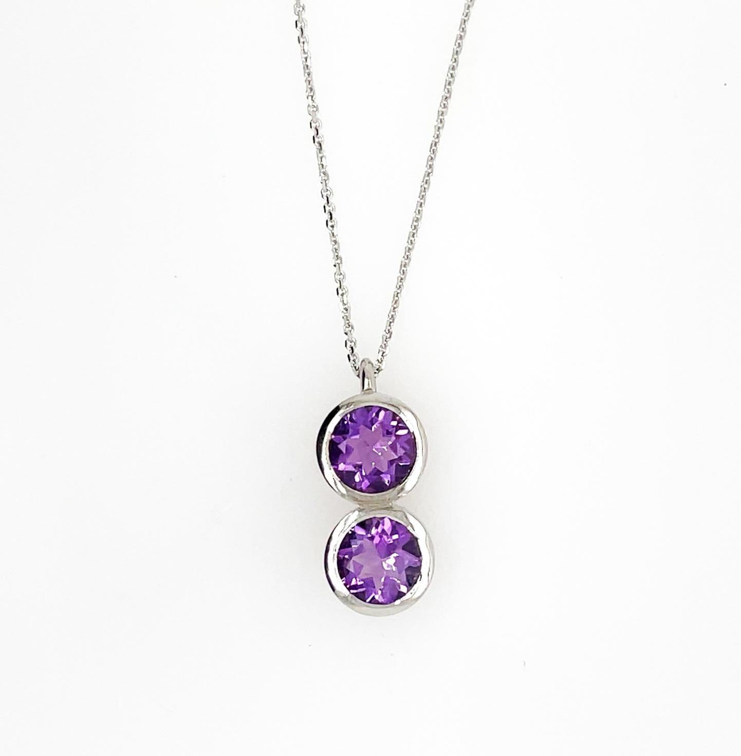 Round Cut 2ct Amethyst drop necklace in 18k white gold with extender chain For Sale