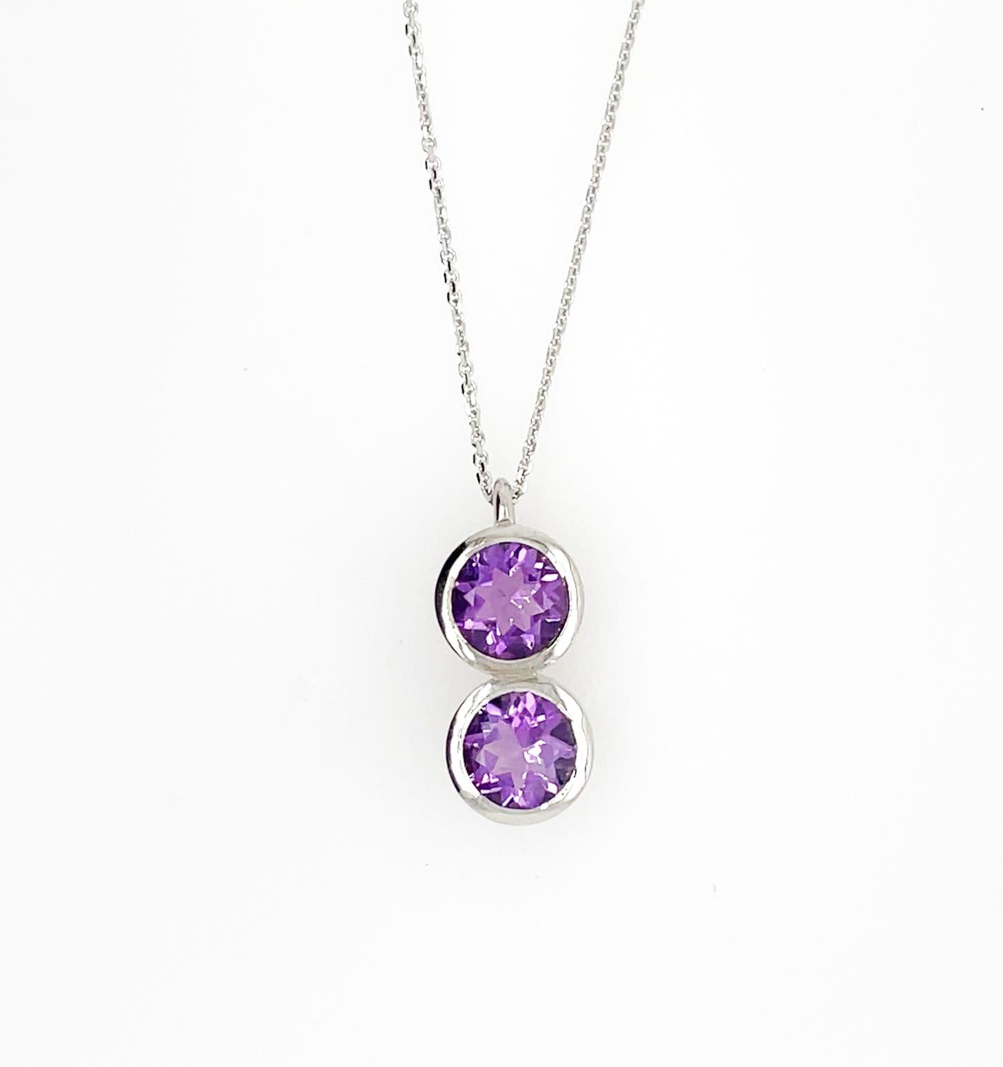 Women's or Men's 2ct Amethyst drop necklace in 18k white gold with extender chain For Sale