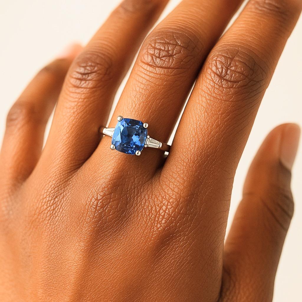 Contemporary 2ct Cushion Natural Blue Sapphire Ring in Platinum Sterling Silver For Sale