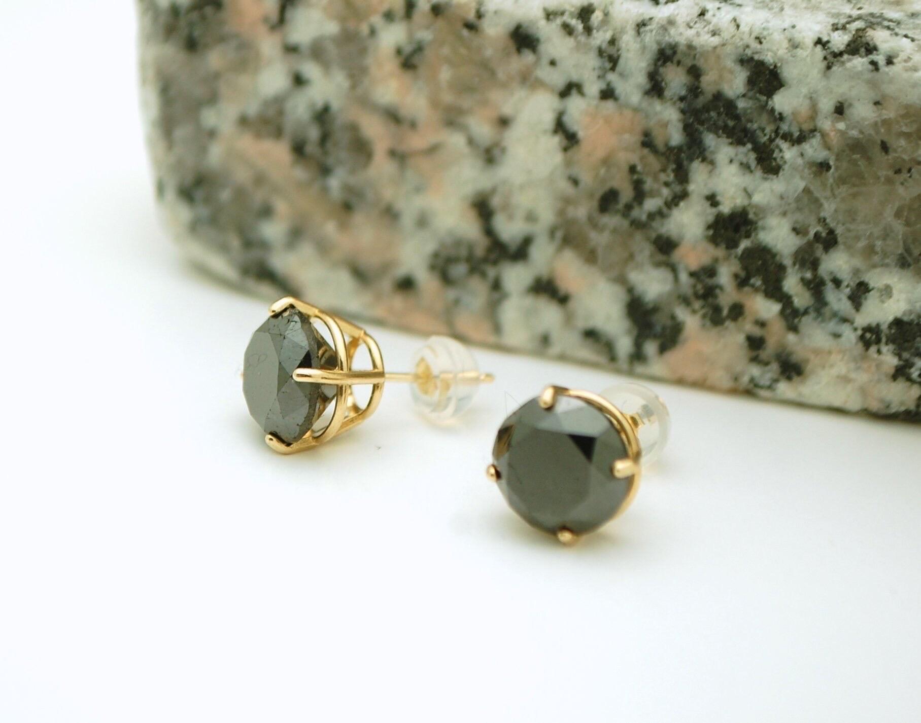 Taglio brillante 2ct Orecchini con borchie in oro 14KT Orecchini con borchie in diamanti neri Nature Diametro certificato in vendita