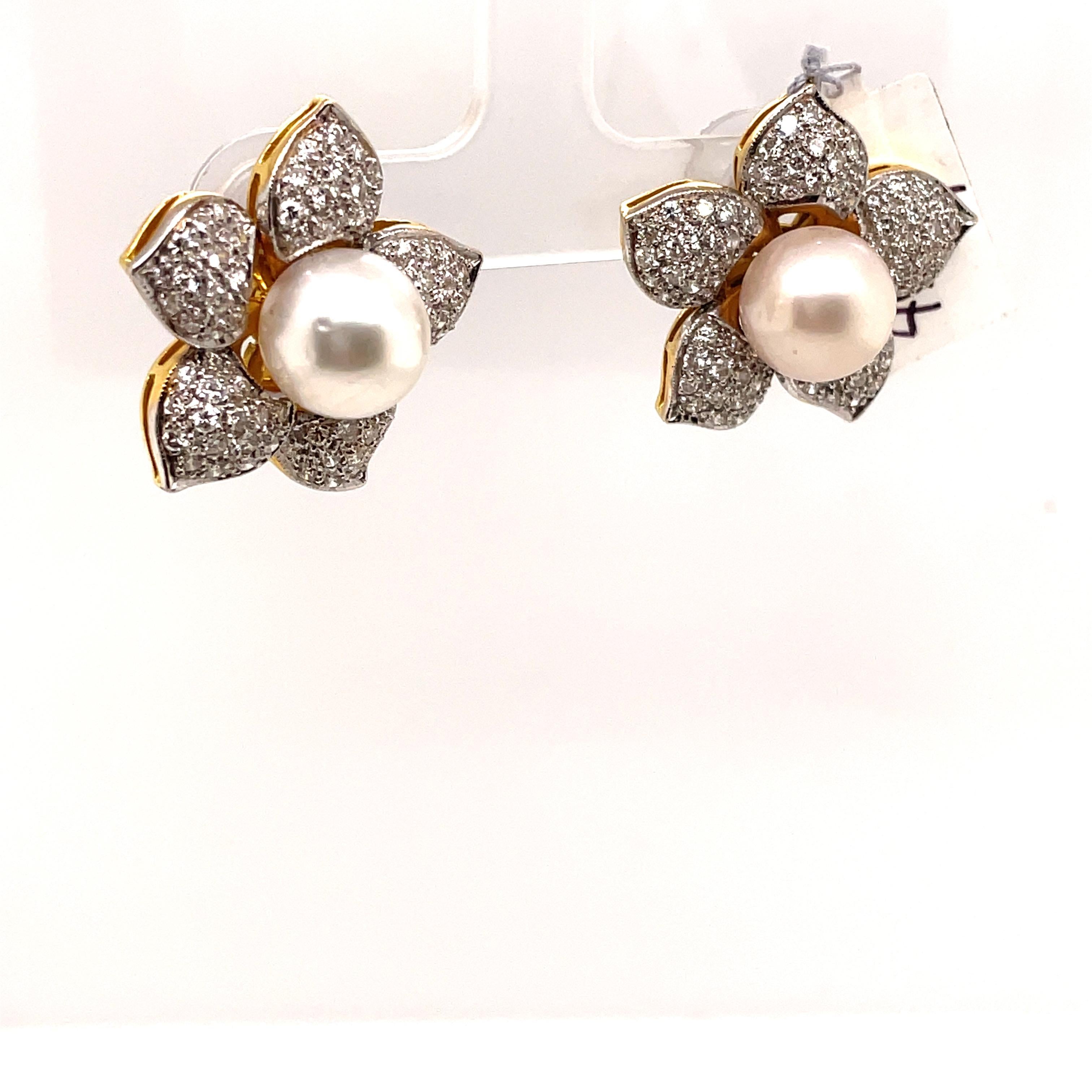 Round Cut 2ct Diamonds and Pearls Floral Stud Earrings White and Yellow Gold For Sale