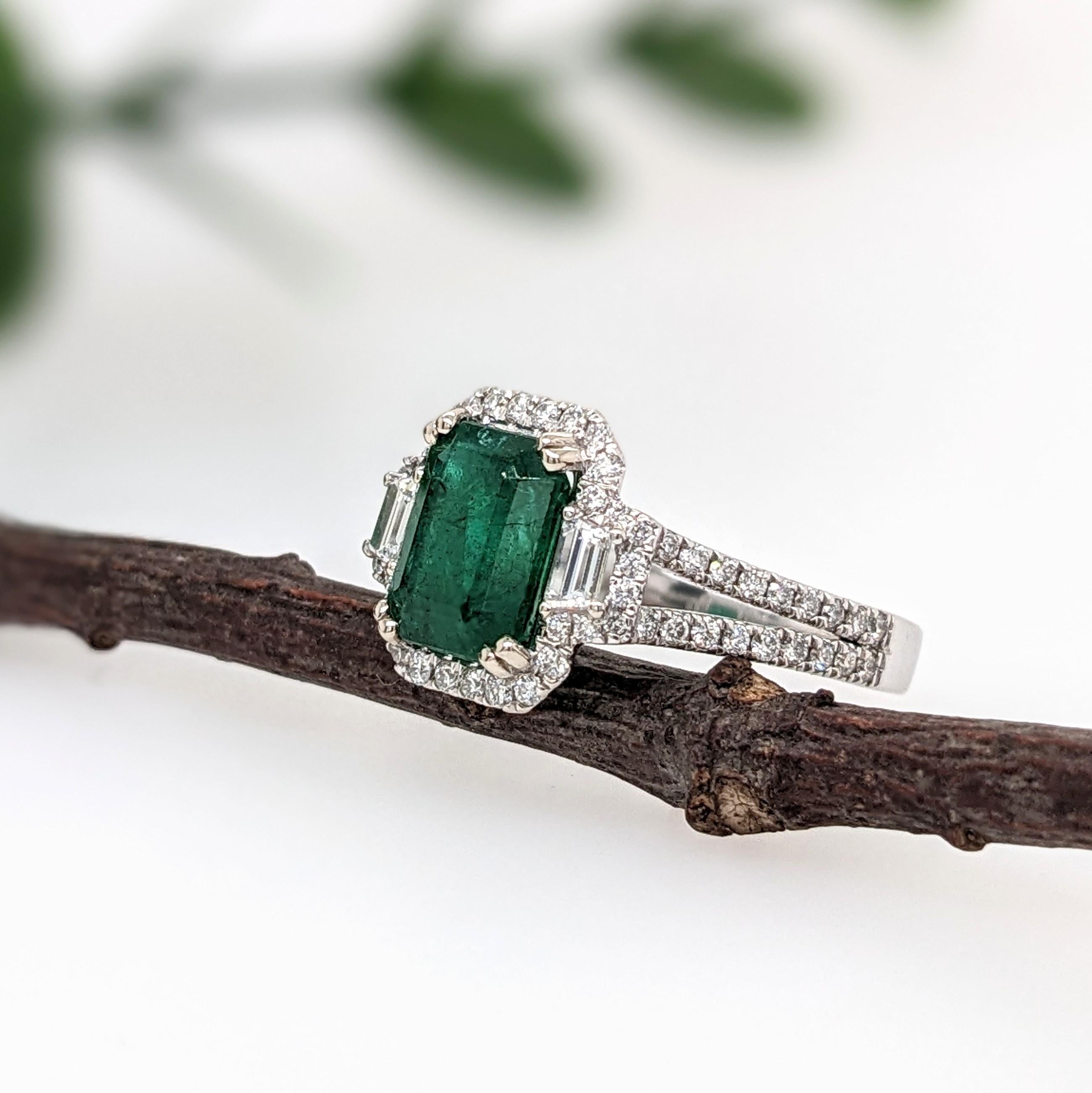 Women's 2ct Emerald Ring w Earth Mined Diamonds in Solid 14K White Gold EM 9x7mm For Sale