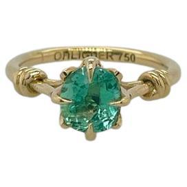 For Sale:  Emerald Solitaire Style Ring in 18ct Gold 2