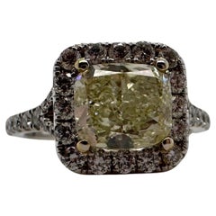 Anillo de diamantes amarillo fantasía de 2ct en oro de 18KT